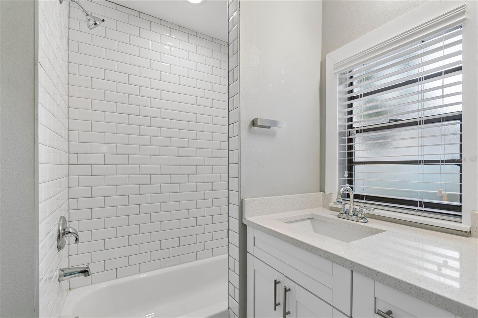 Image 11 of 31 For 6443 31st Street N