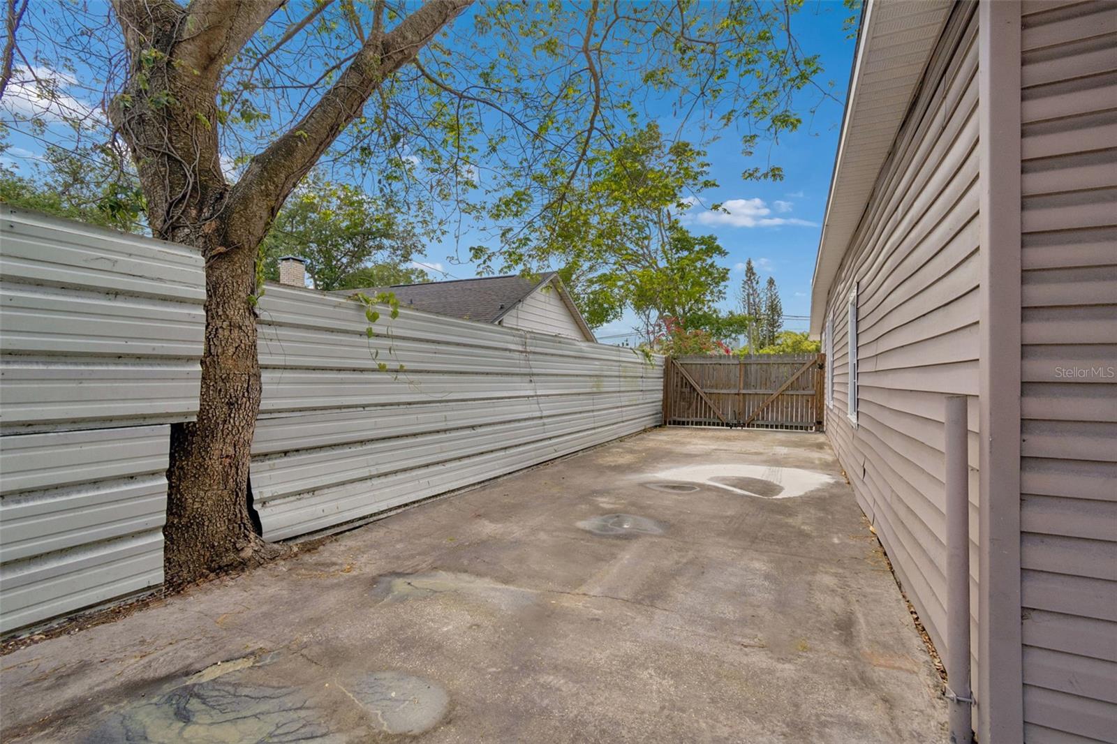 Image 25 of 31 For 6443 31st Street N