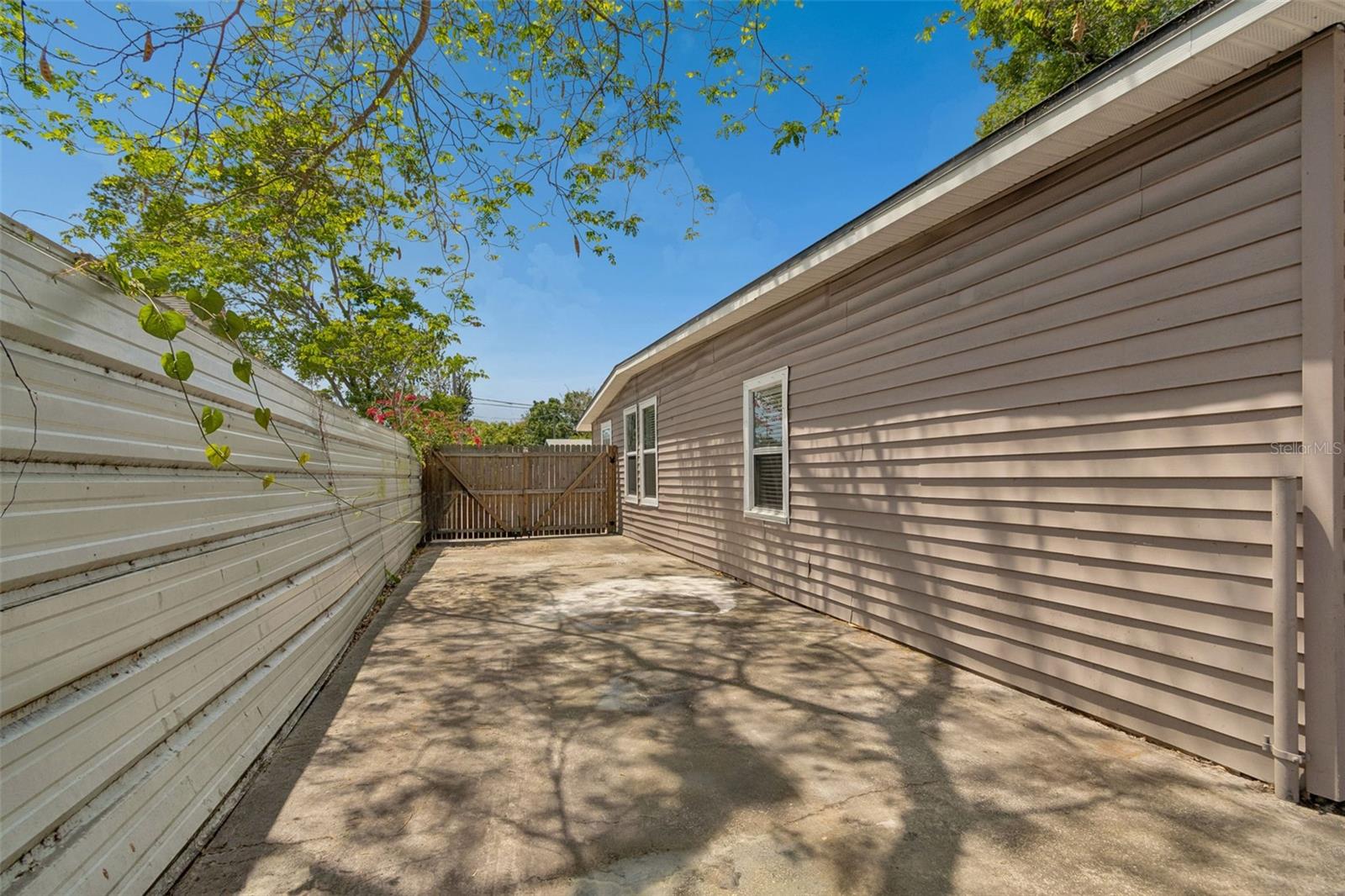 Image 26 of 31 For 6443 31st Street N