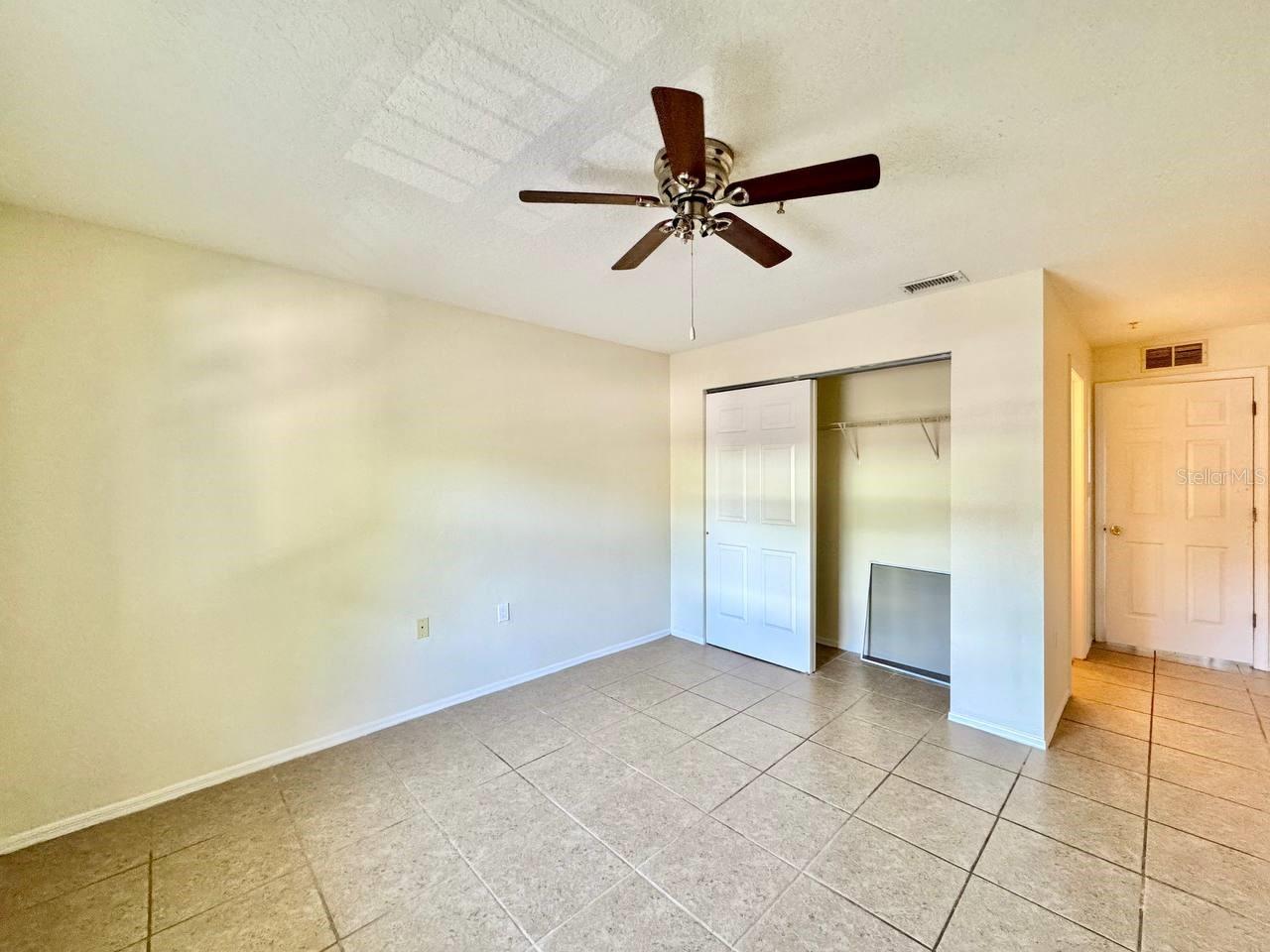 Image 11 of 18 For 5816 Congress Street 203