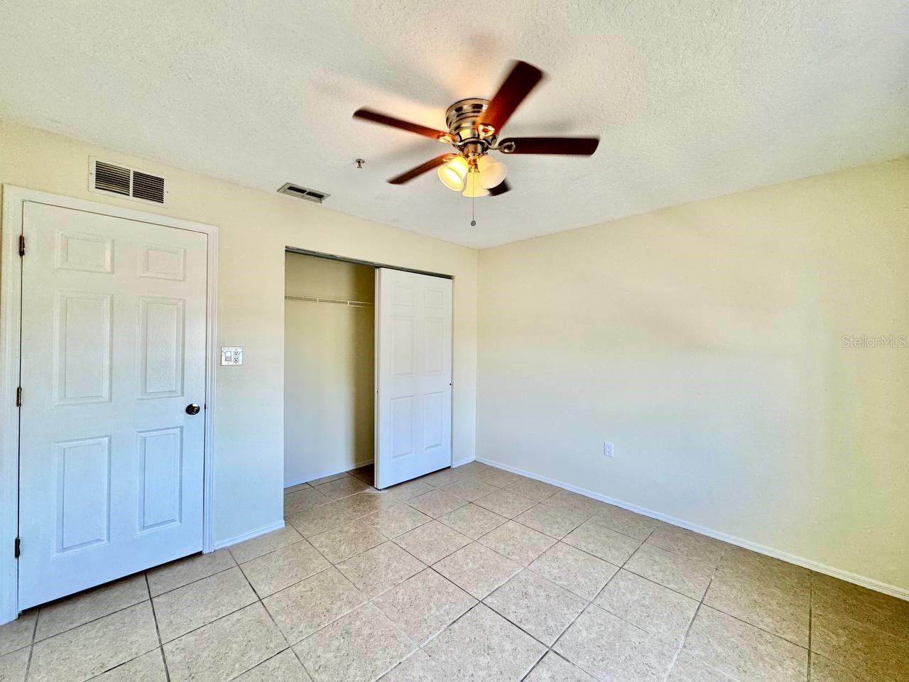 Image 15 of 18 For 5816 Congress Street 203