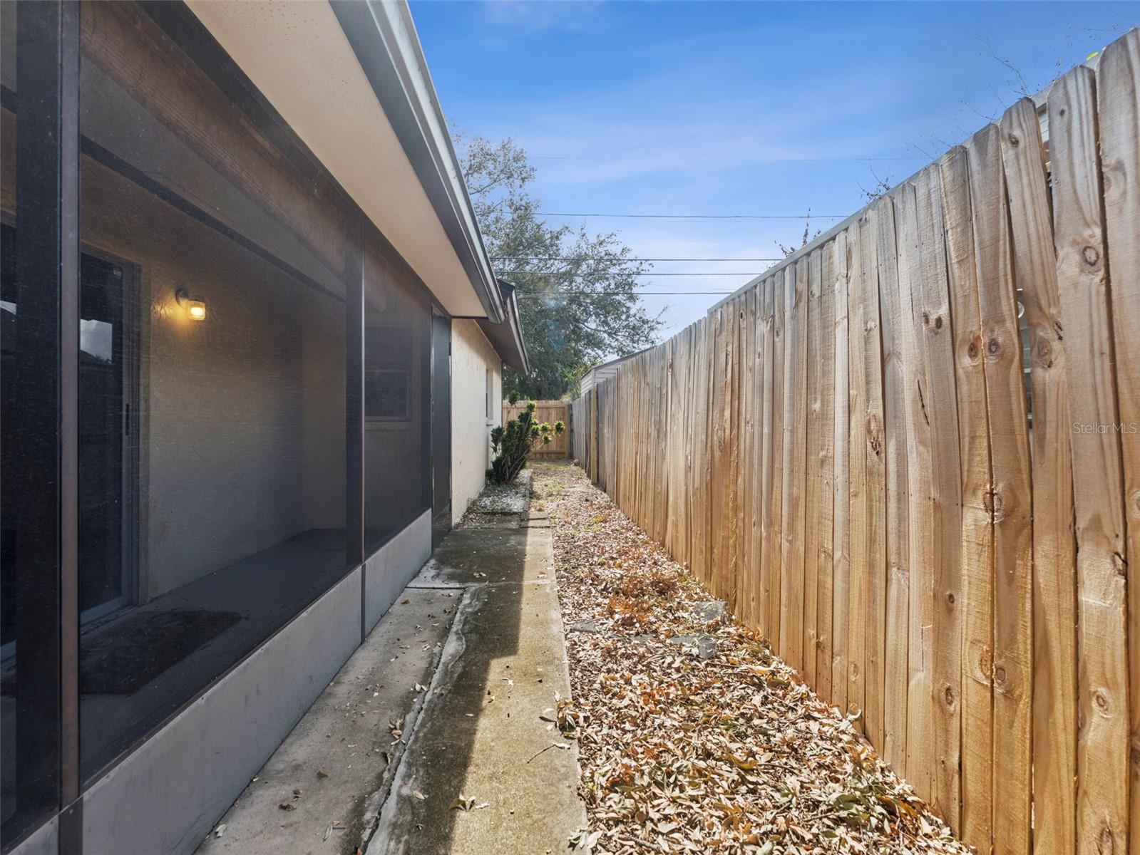 Image 20 of 25 For 766 91st Avenue N