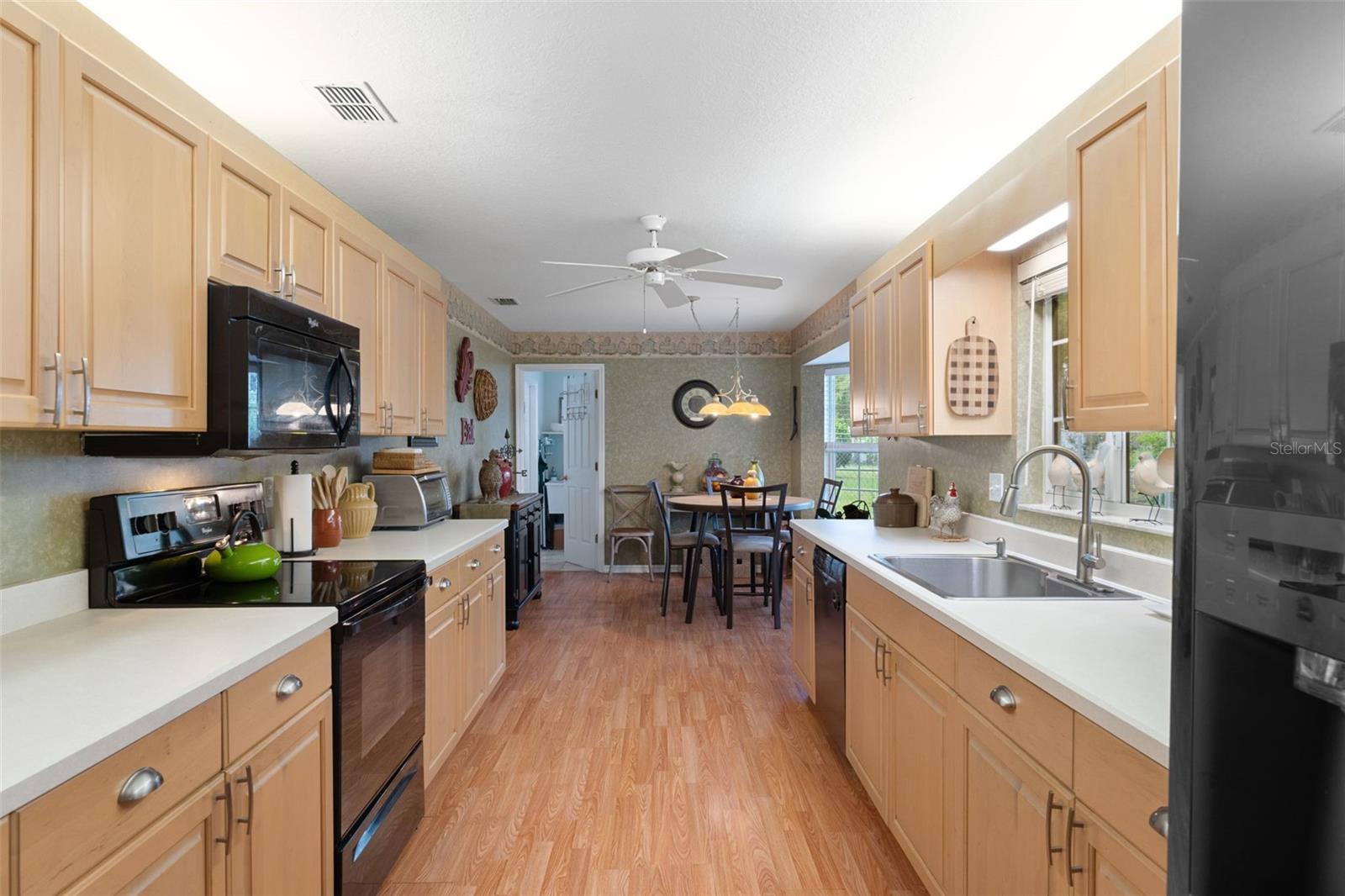 Image 15 of 52 For 13762 112th Terrace