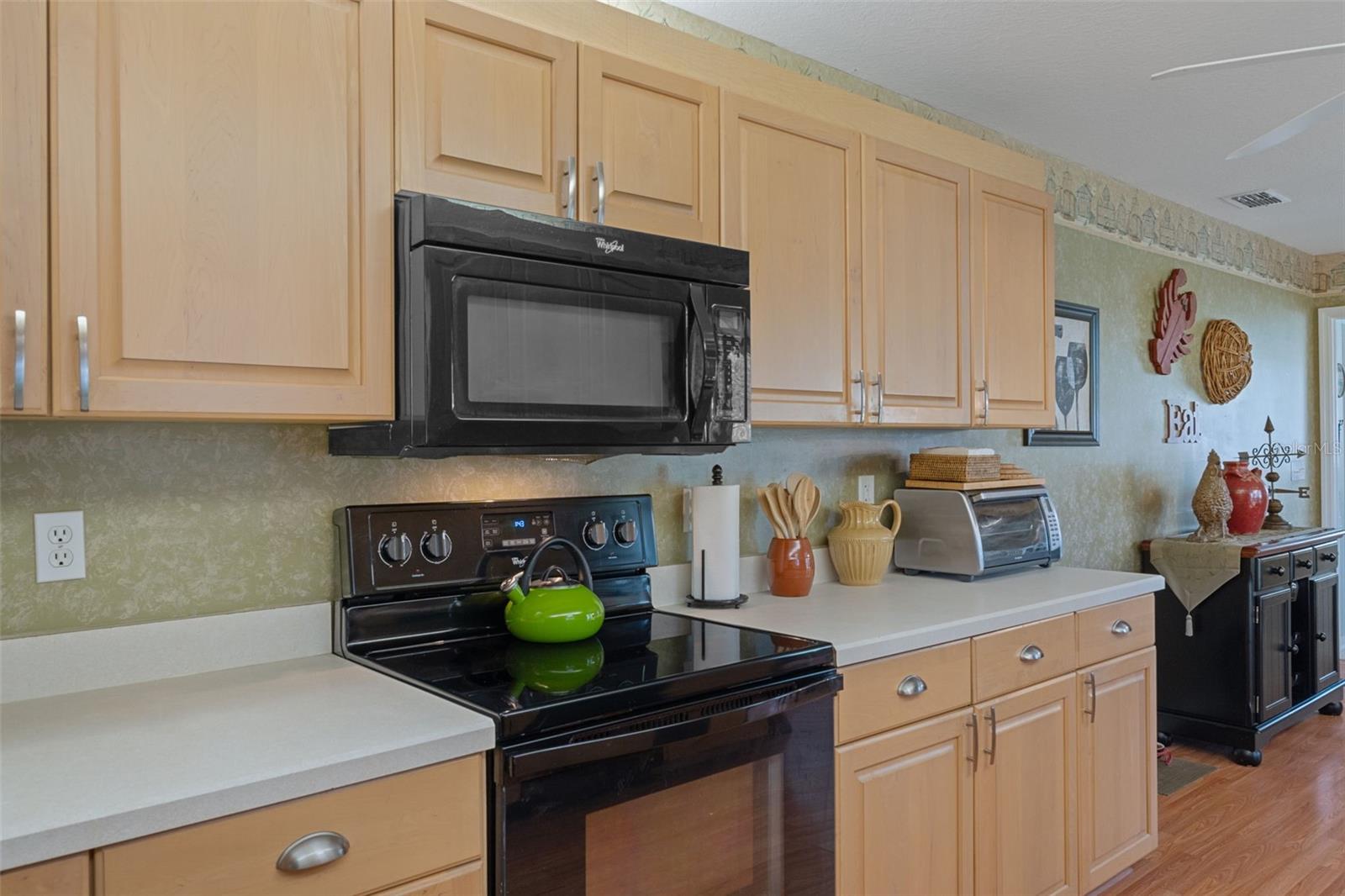 Image 16 of 52 For 13762 112th Terrace