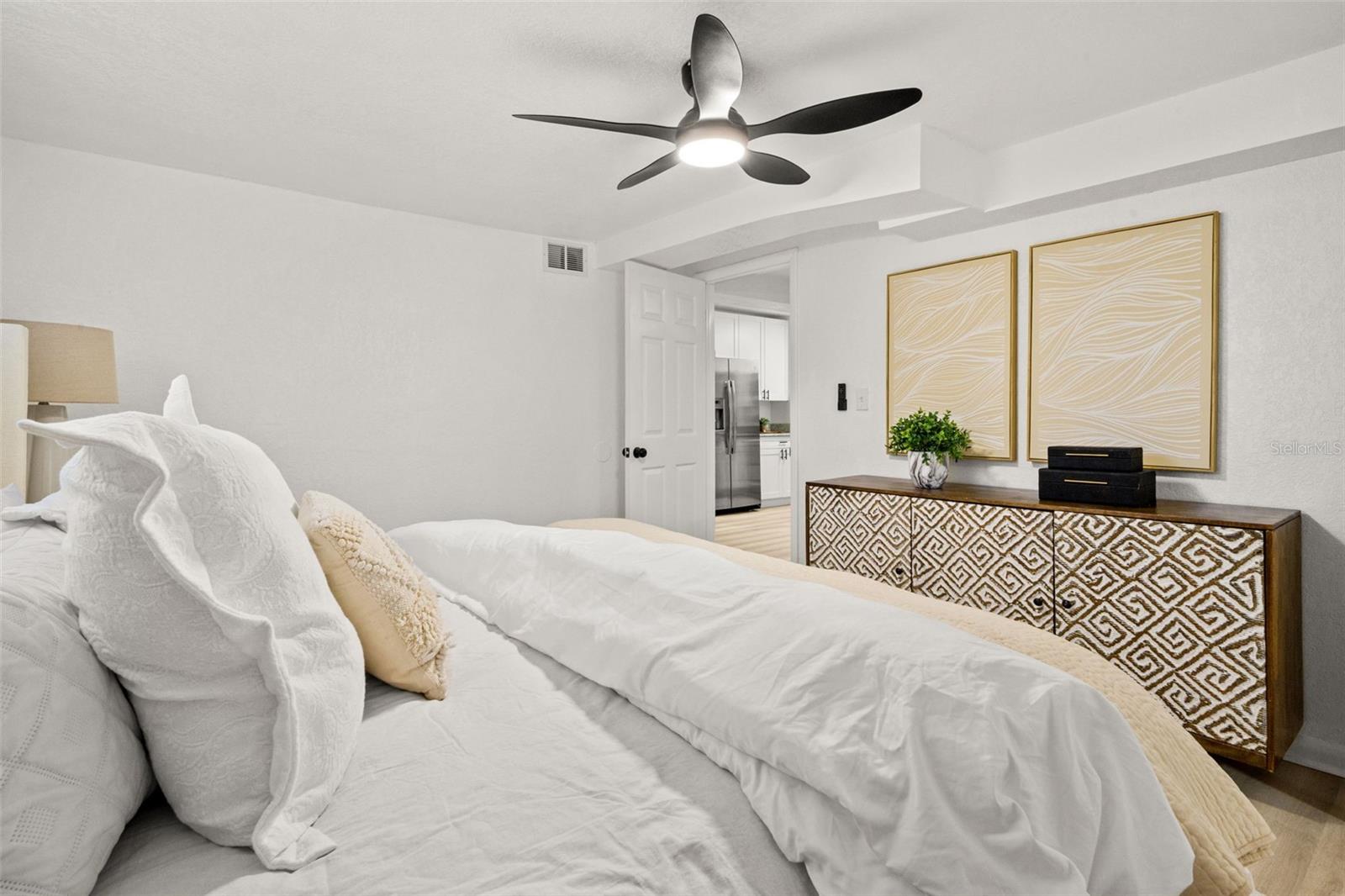 Image 18 of 34 For 4914 82nd Street