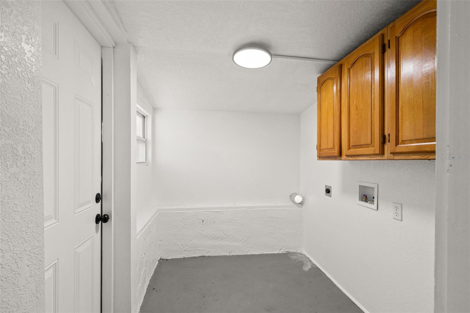 Image 27 of 34 For 4914 82nd Street