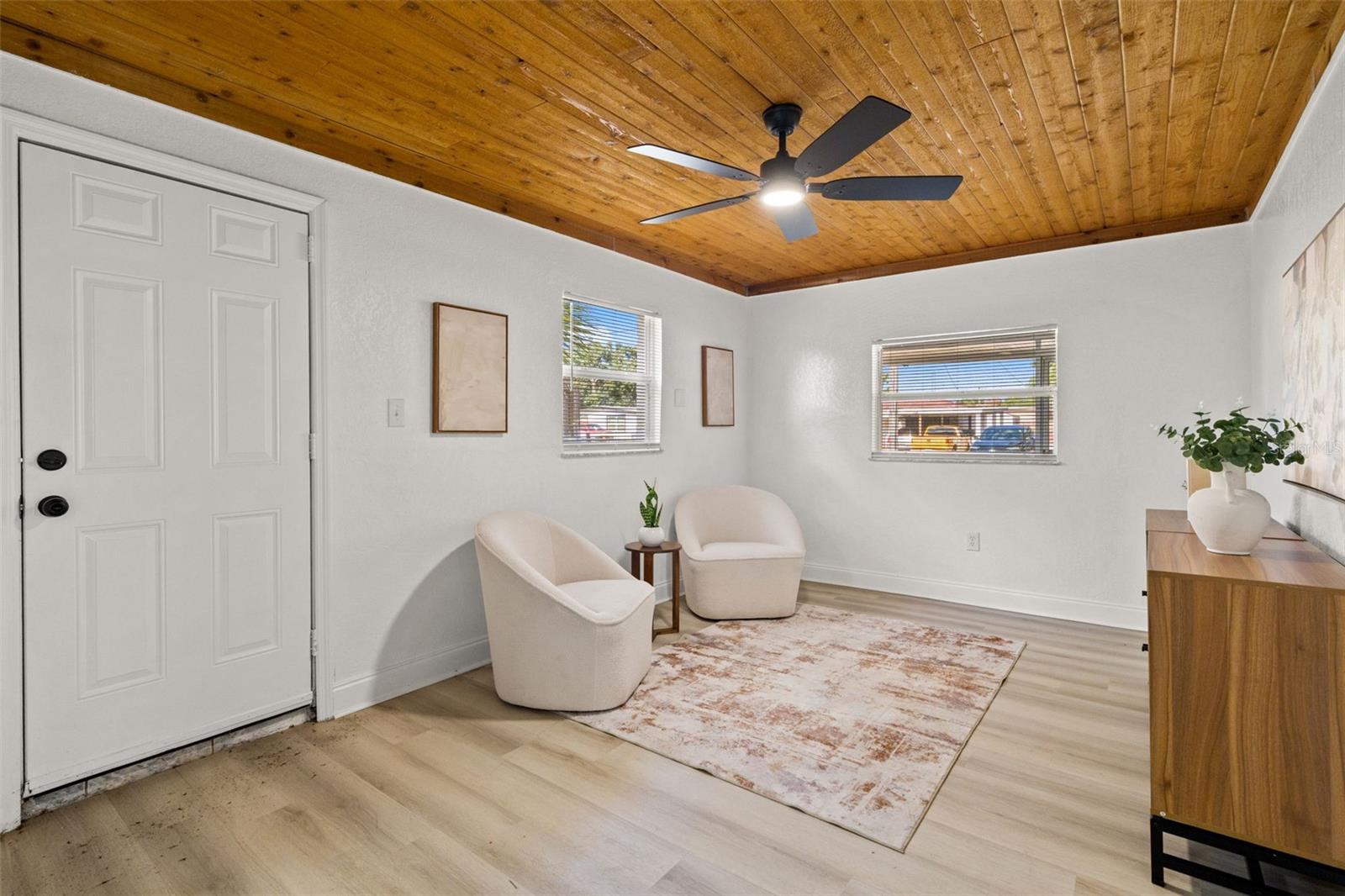 Image 7 of 34 For 4914 82nd Street