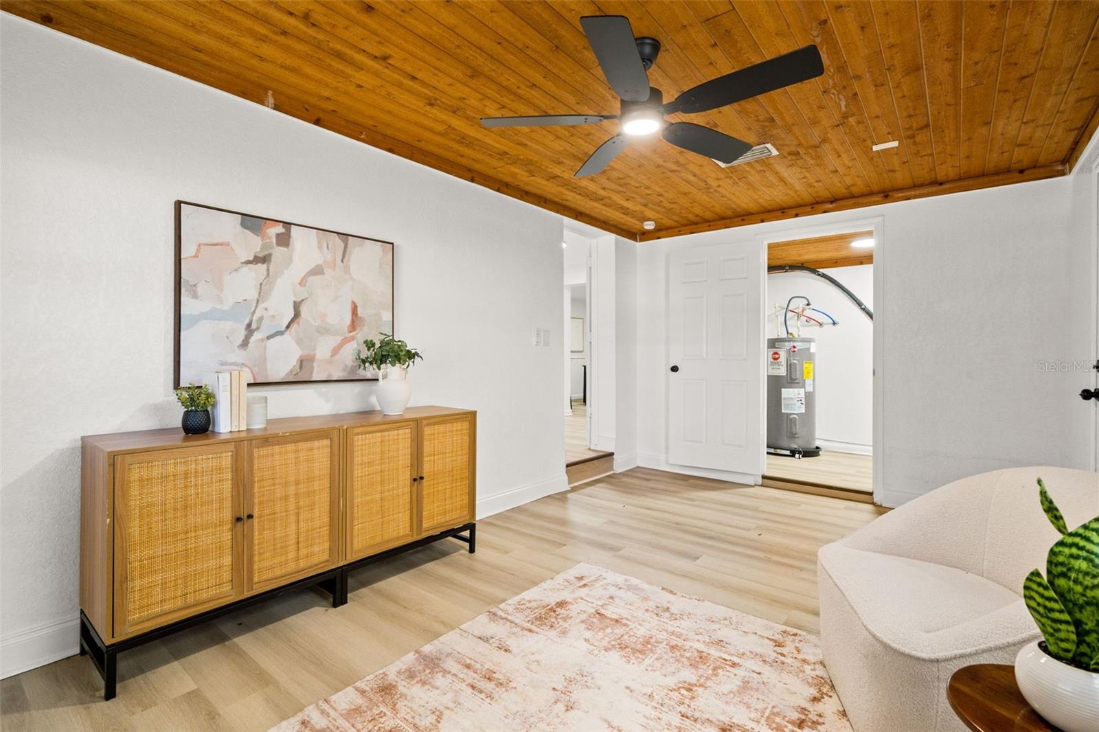 Image 8 of 34 For 4914 82nd Street