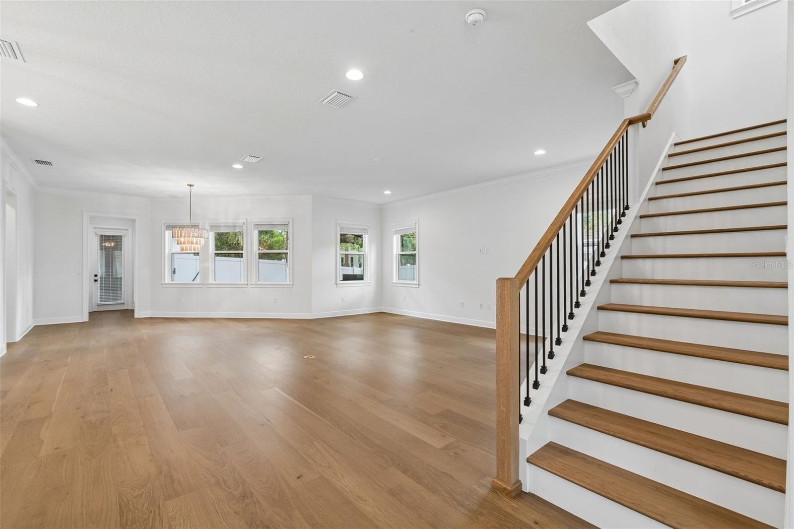 Image 10 of 84 For 3122 San Jose Street