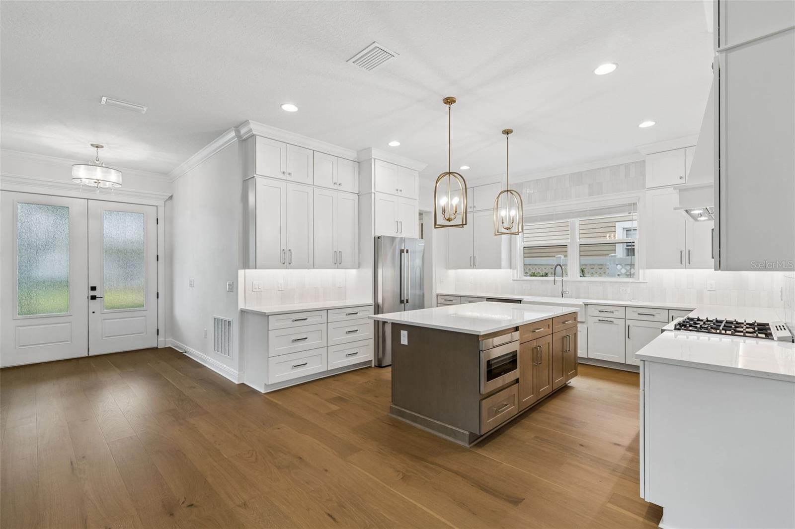 Image 12 of 84 For 3122 San Jose Street