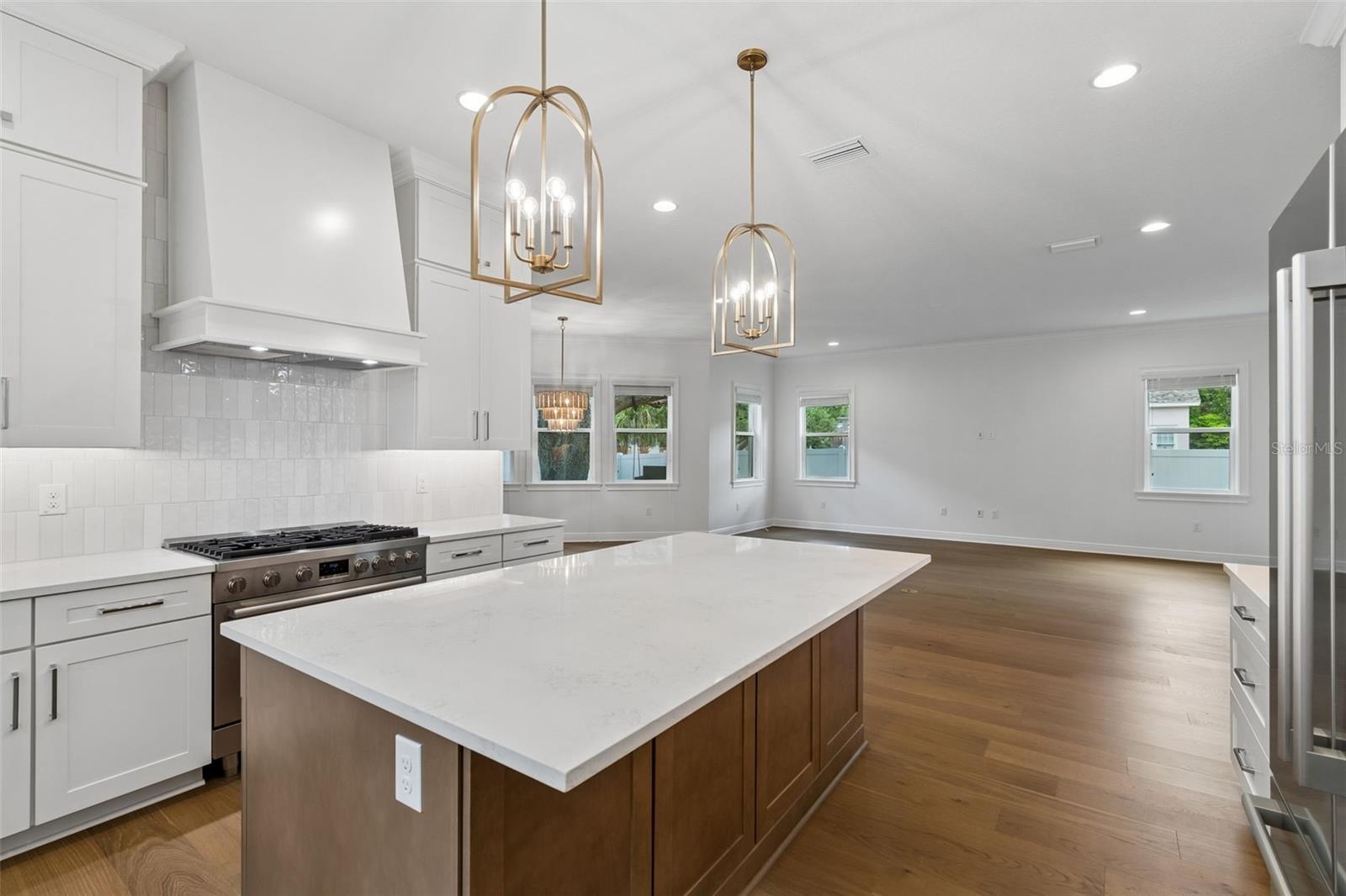 Image 18 of 84 For 3122 San Jose Street