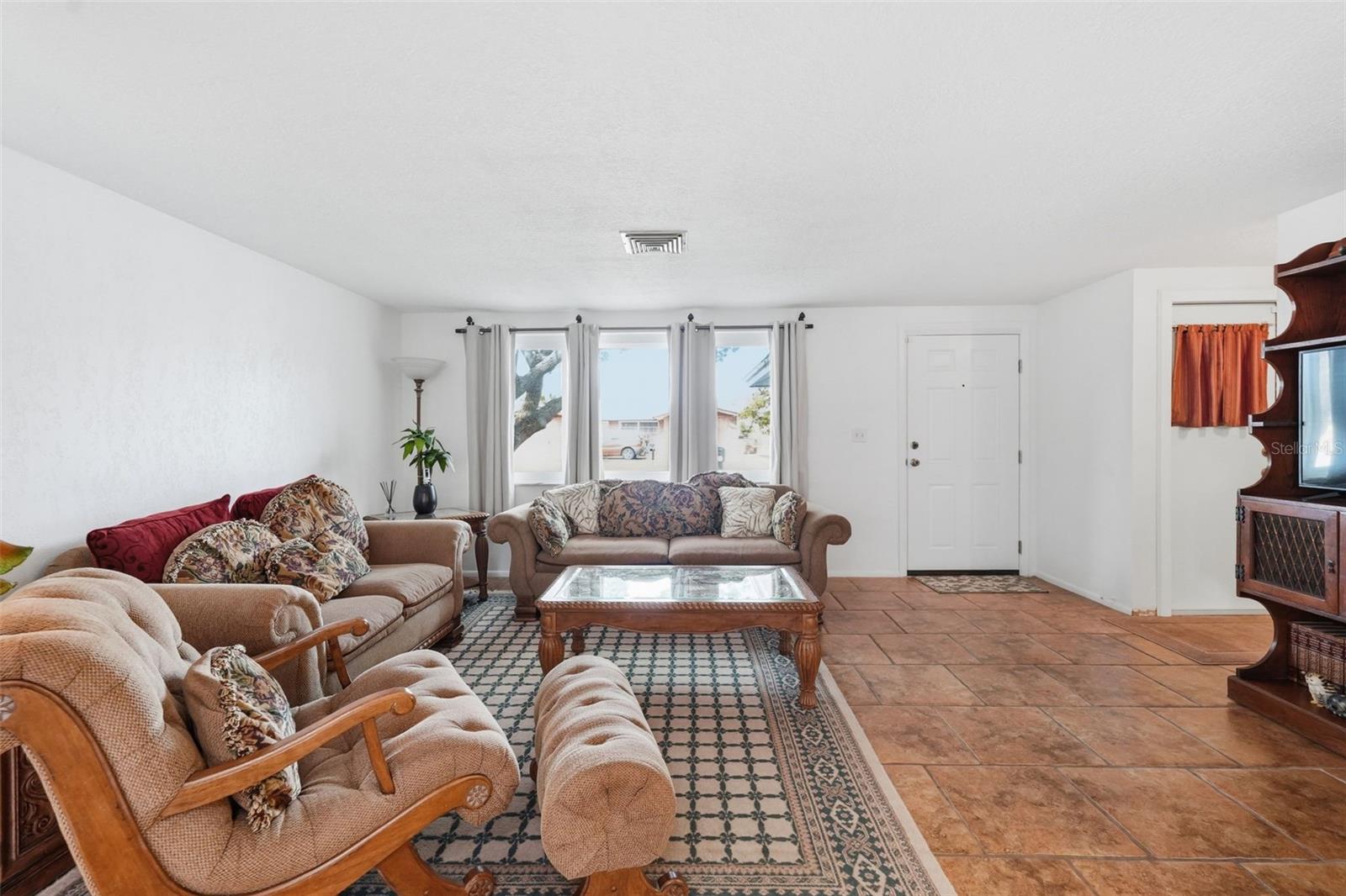 Image 10 of 36 For 9420 Glen Moor Lane