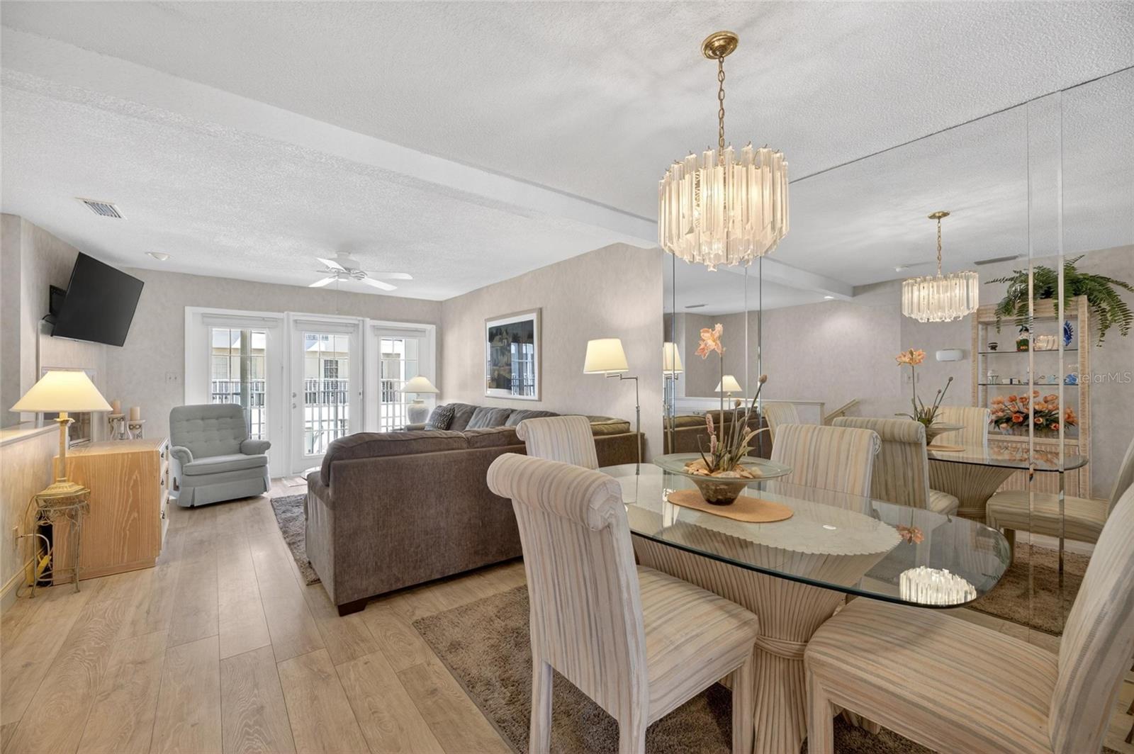 Image 13 of 52 For 17960 Gulf Boulevard  108