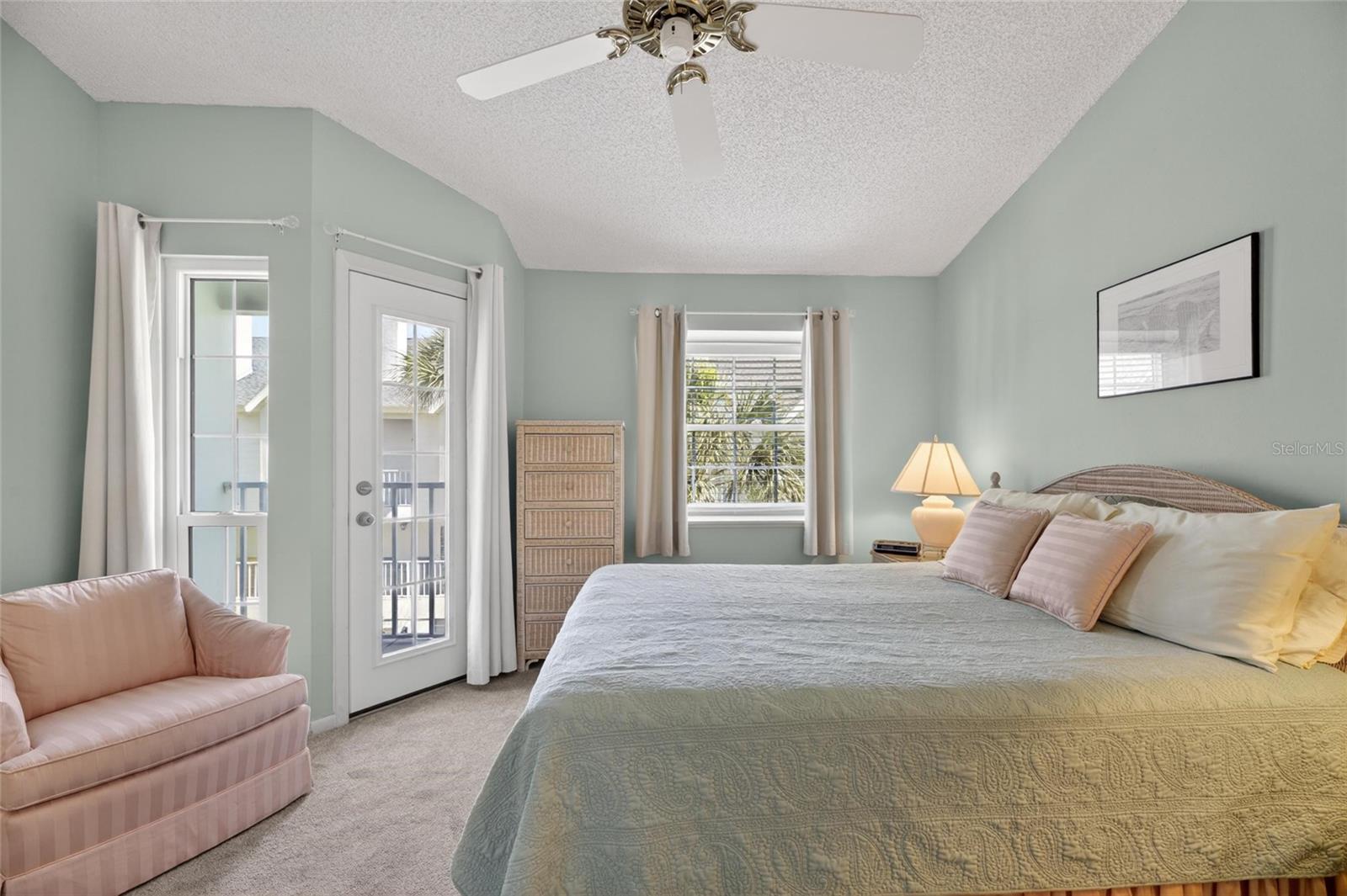 Image 20 of 52 For 17960 Gulf Boulevard  108