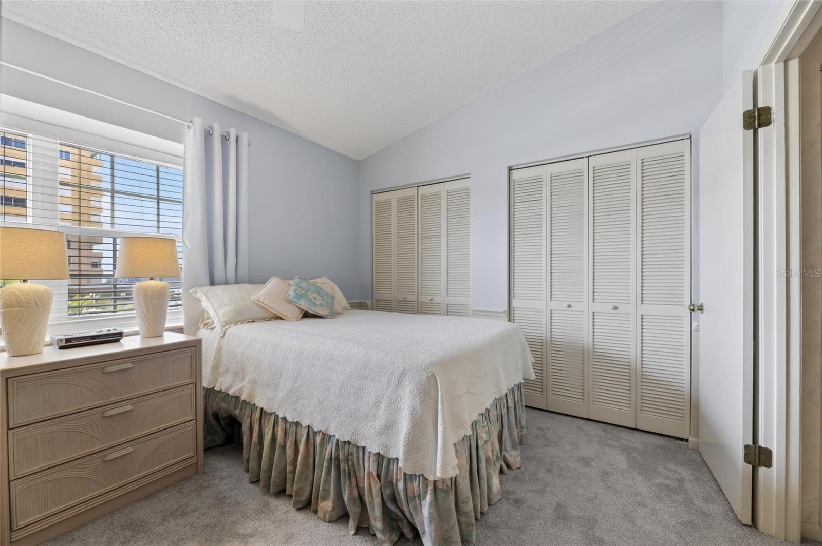 Image 23 of 52 For 17960 Gulf Boulevard  108