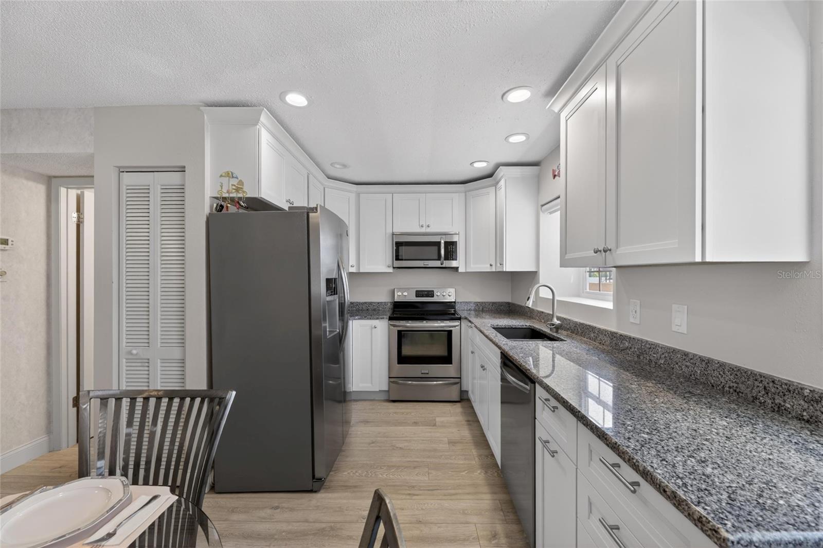 Image 25 of 52 For 17960 Gulf Boulevard  108