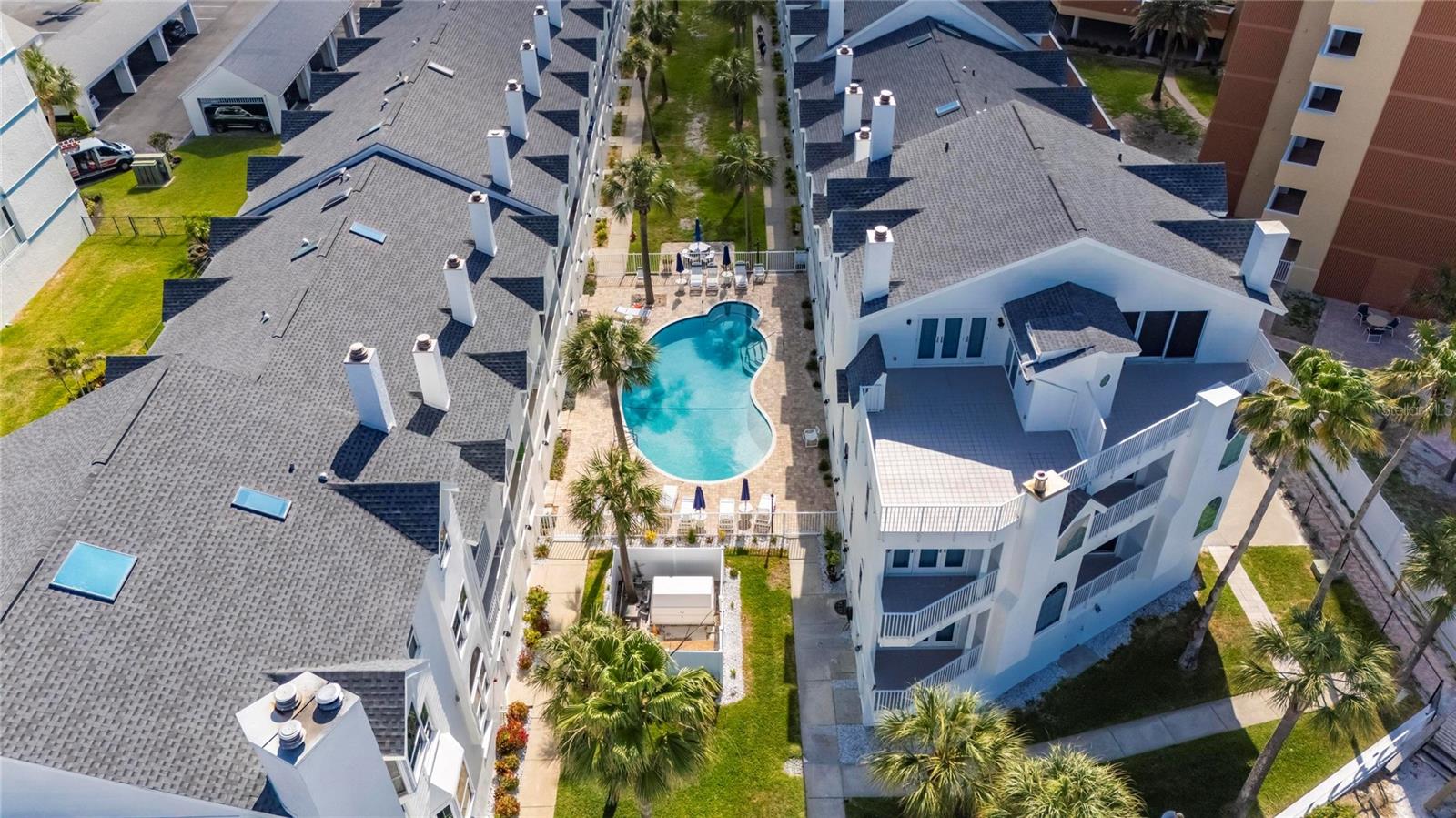 Image 38 of 52 For 17960 Gulf Boulevard  108