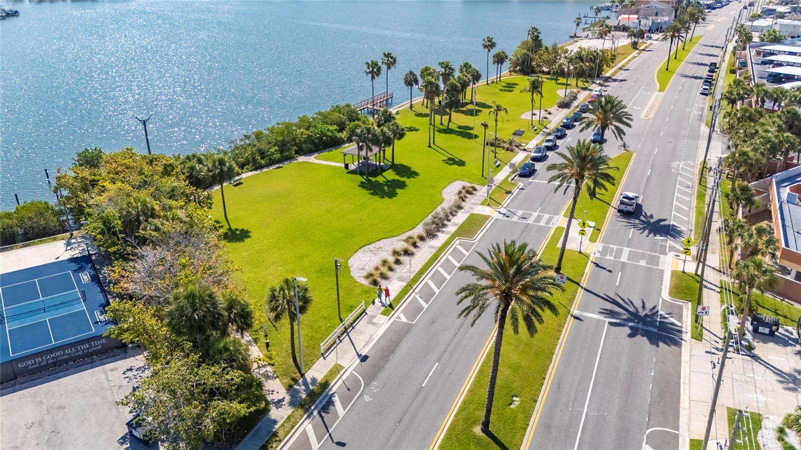 Image 46 of 52 For 17960 Gulf Boulevard  108
