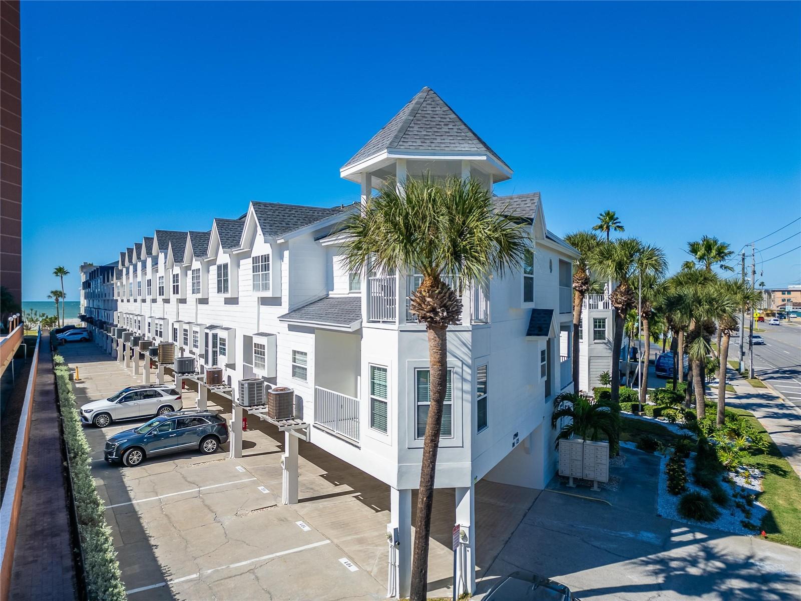 Image 50 of 52 For 17960 Gulf Boulevard  108