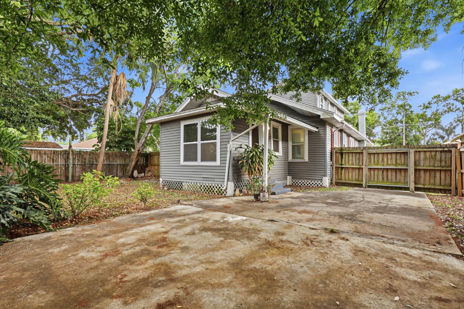 Image 13 of 13 For 203 Emma Street