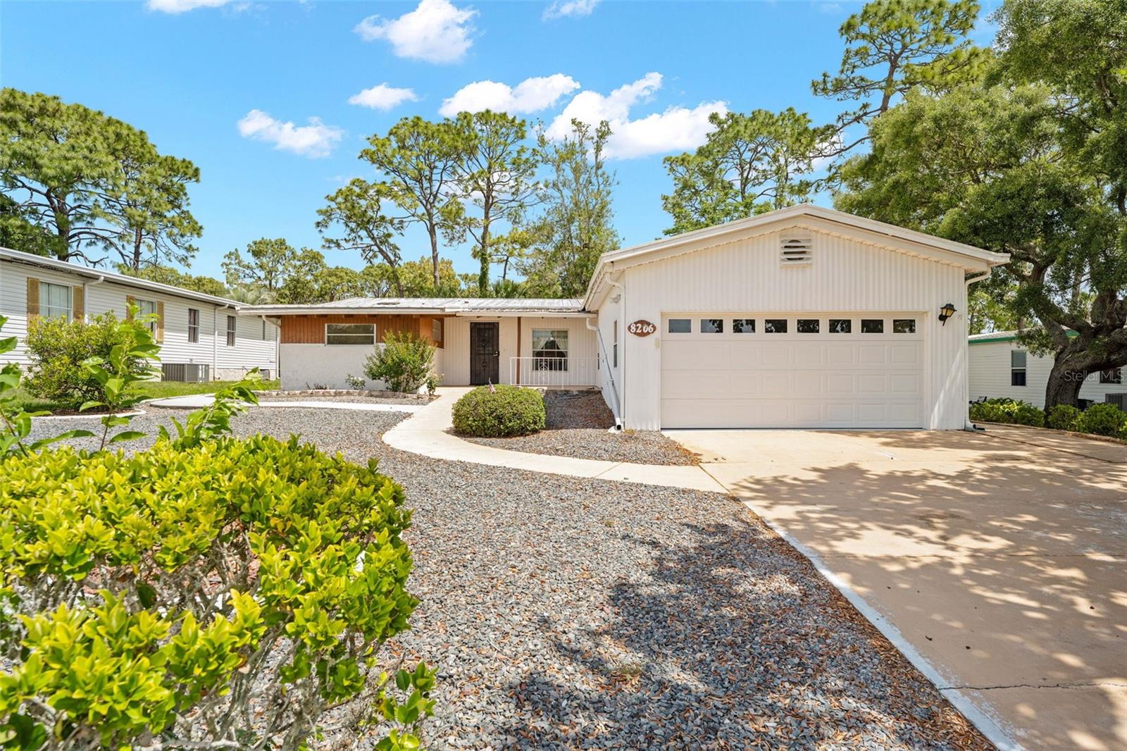 Details for 8206 Country Club Drive, BROOKSVILLE, FL 34613