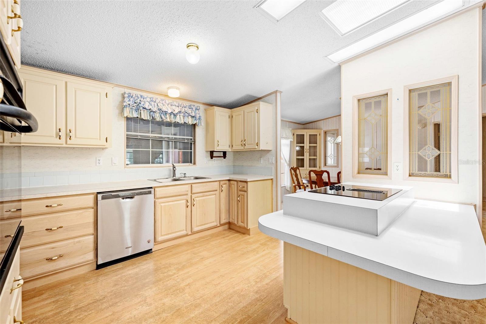 Image 18 of 68 For 8206 Country Club Drive