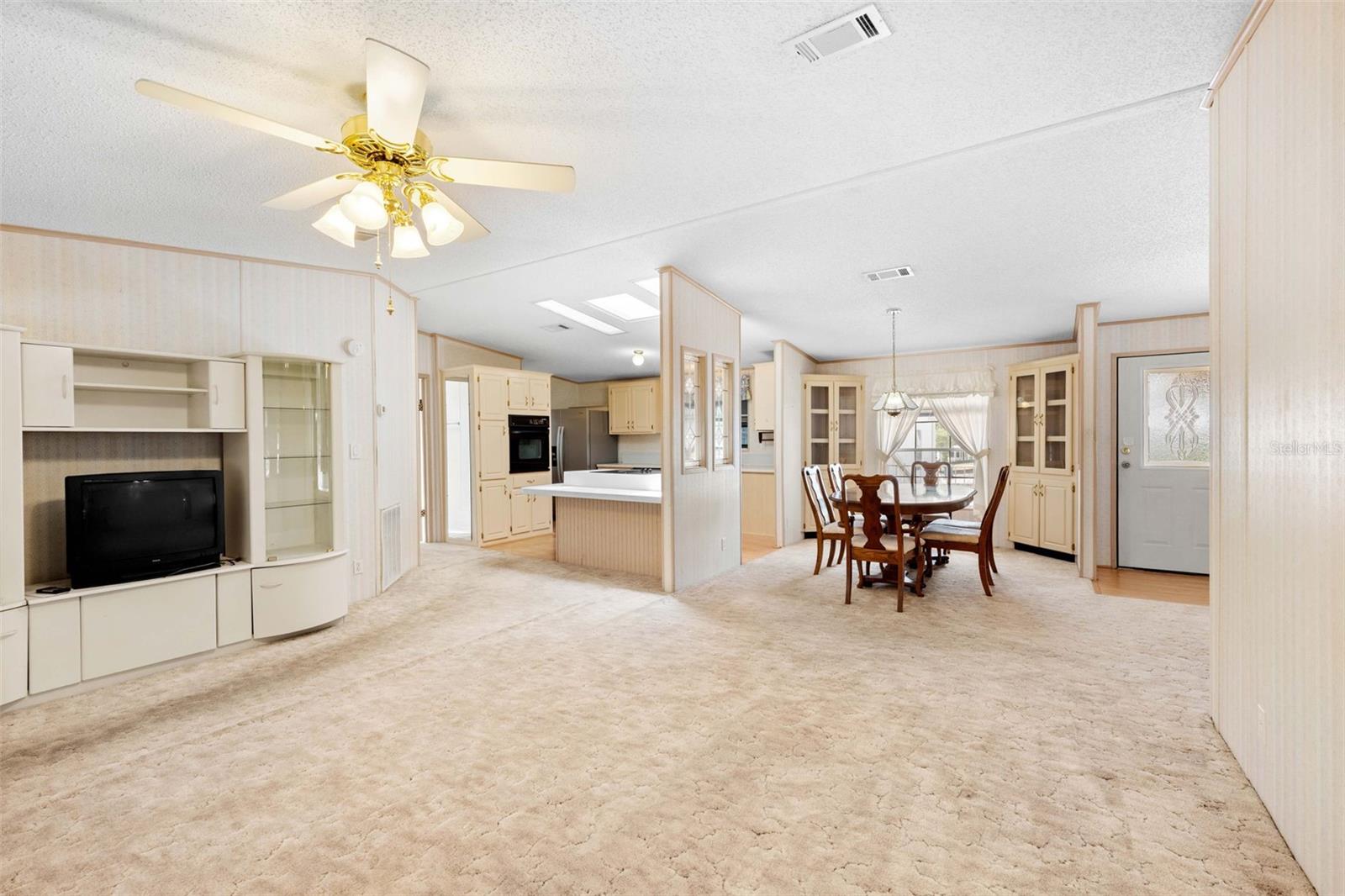 Image 6 of 68 For 8206 Country Club Drive