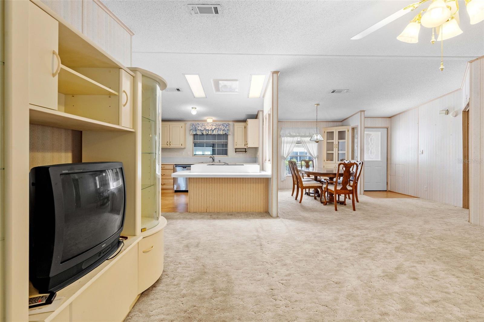 Image 7 of 68 For 8206 Country Club Drive