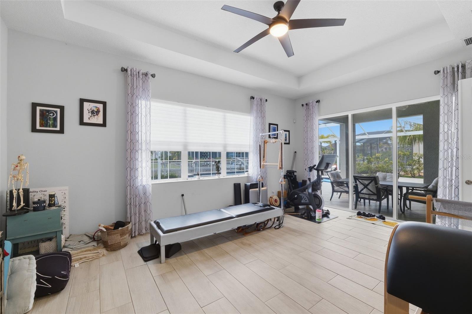 Image 18 of 36 For 548 Regatta Way