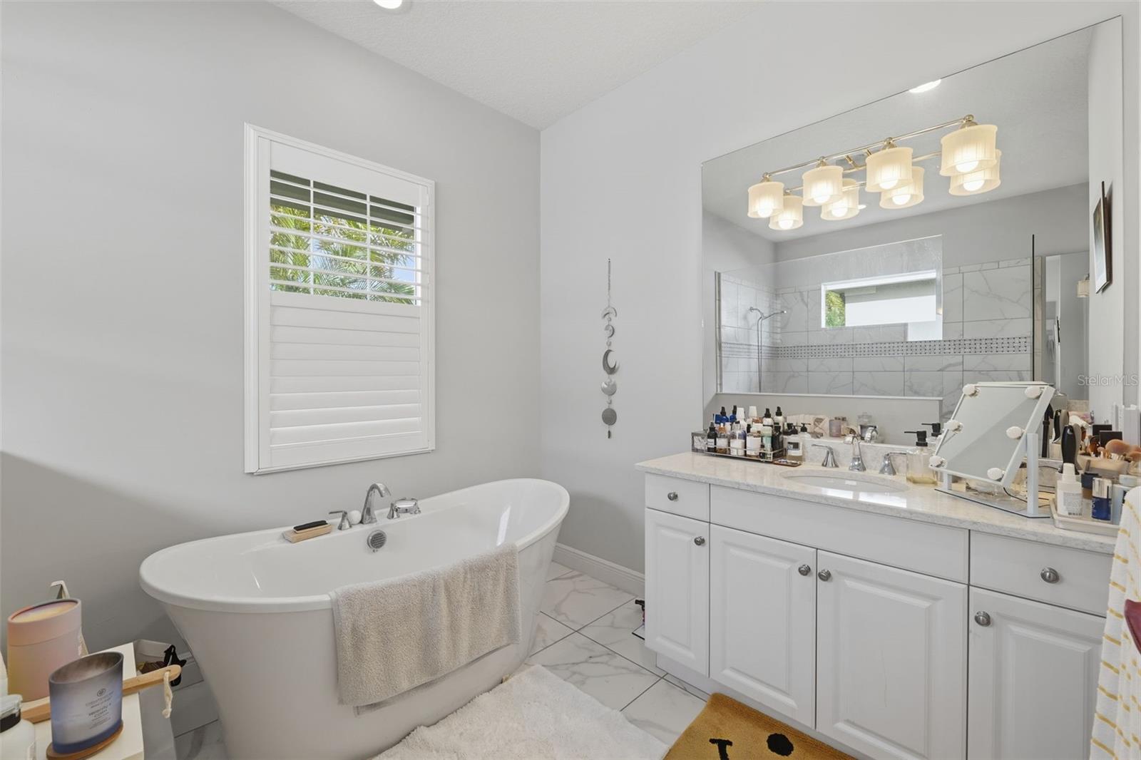 Image 23 of 36 For 548 Regatta Way