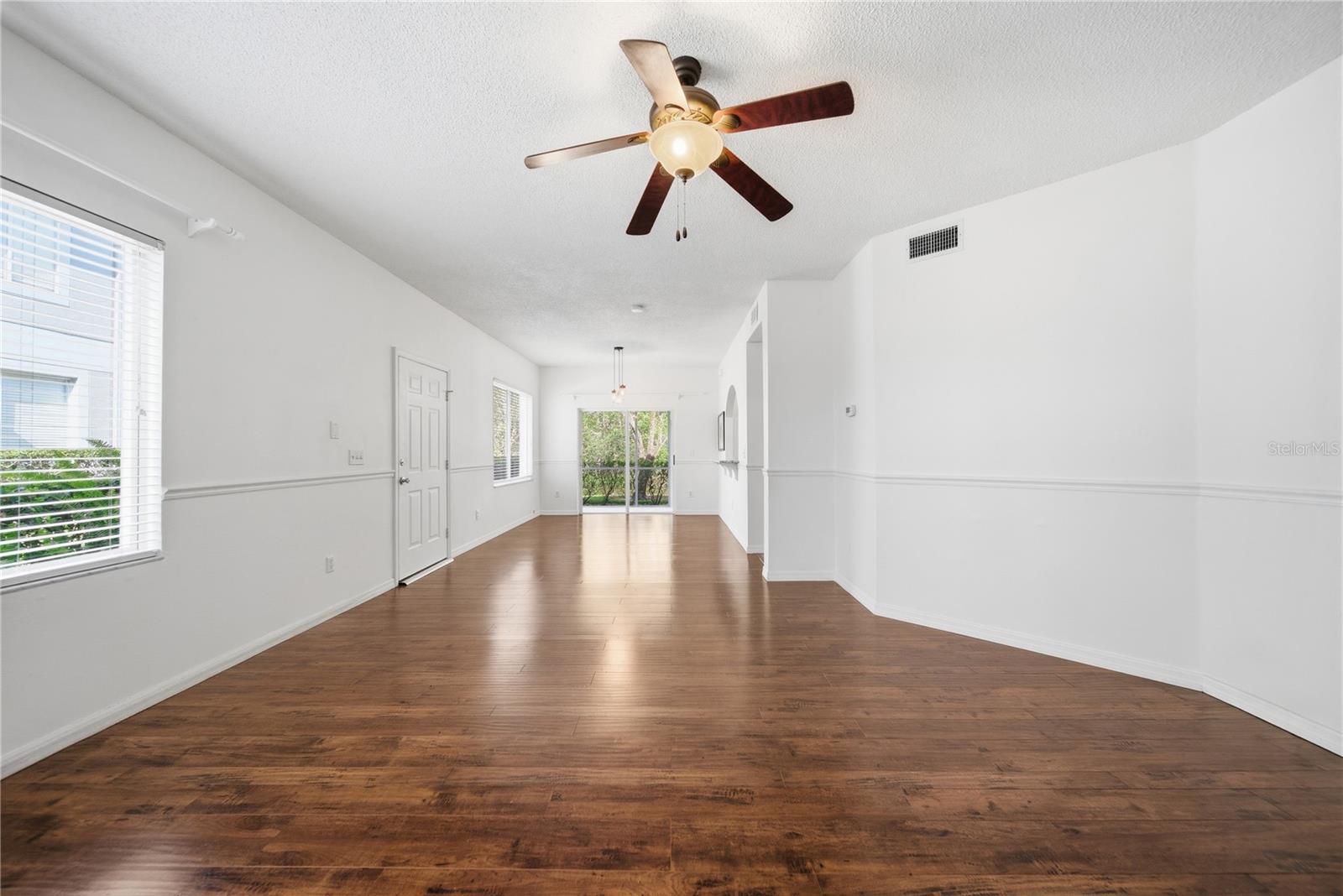 Image 11 of 46 For 18117 Paradise Point Drive