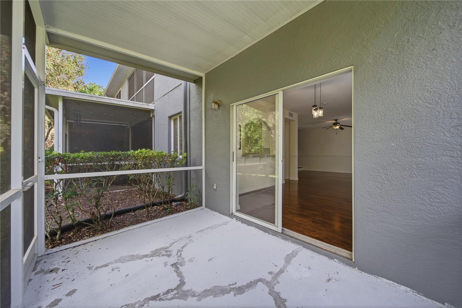Image 22 of 46 For 18117 Paradise Point Drive