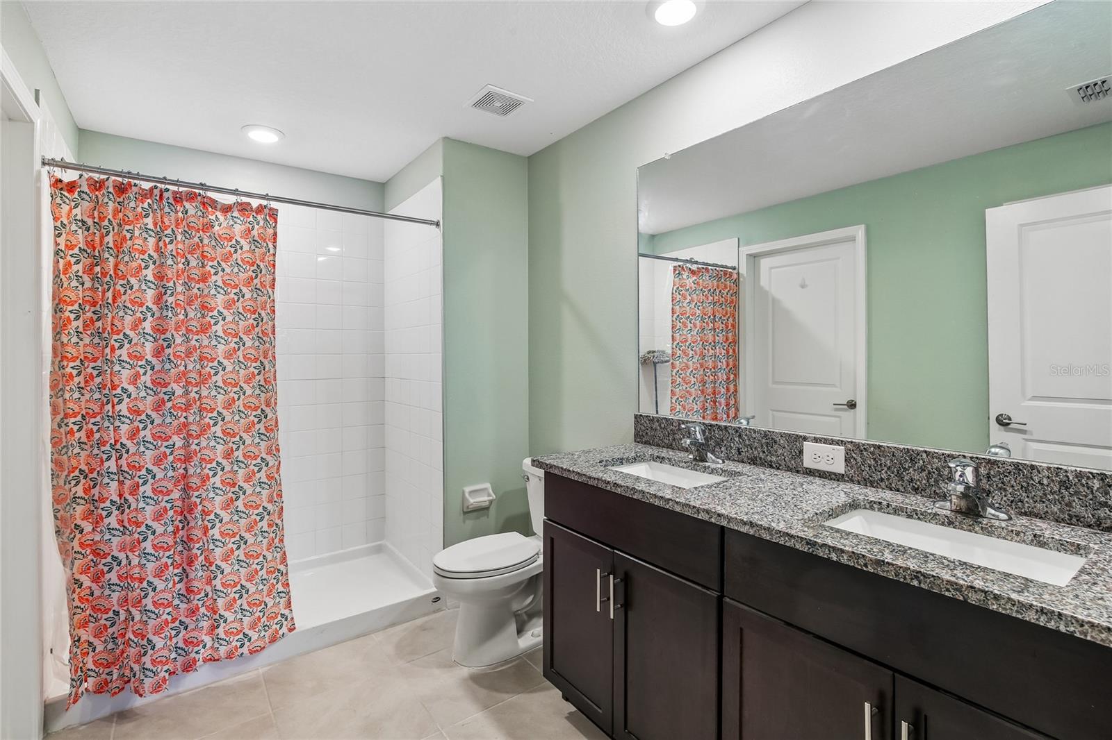 Image 20 of 34 For 15430 Miller Creek Drive
