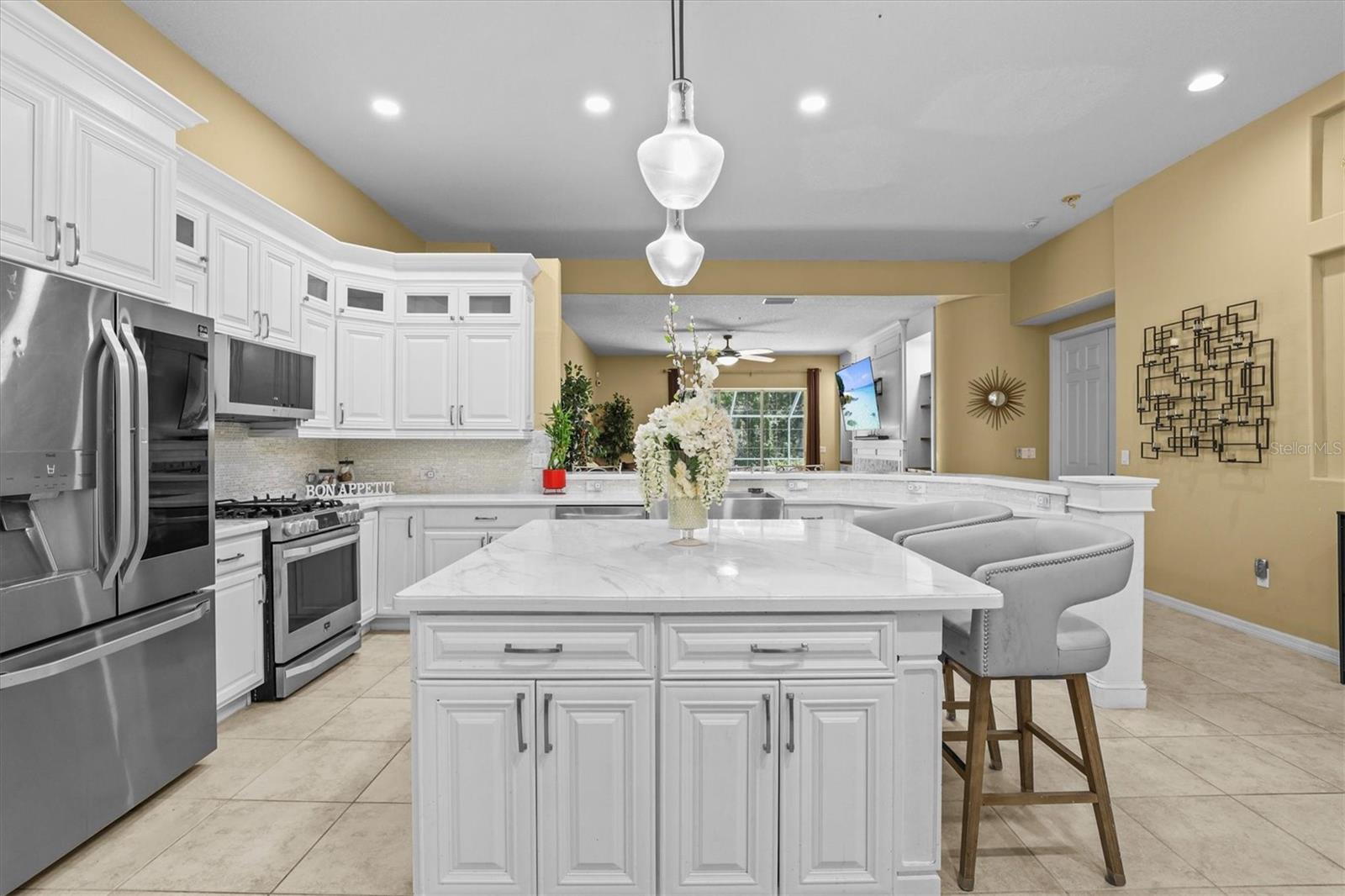Image 12 of 56 For 8331 Golden Prairie Drive