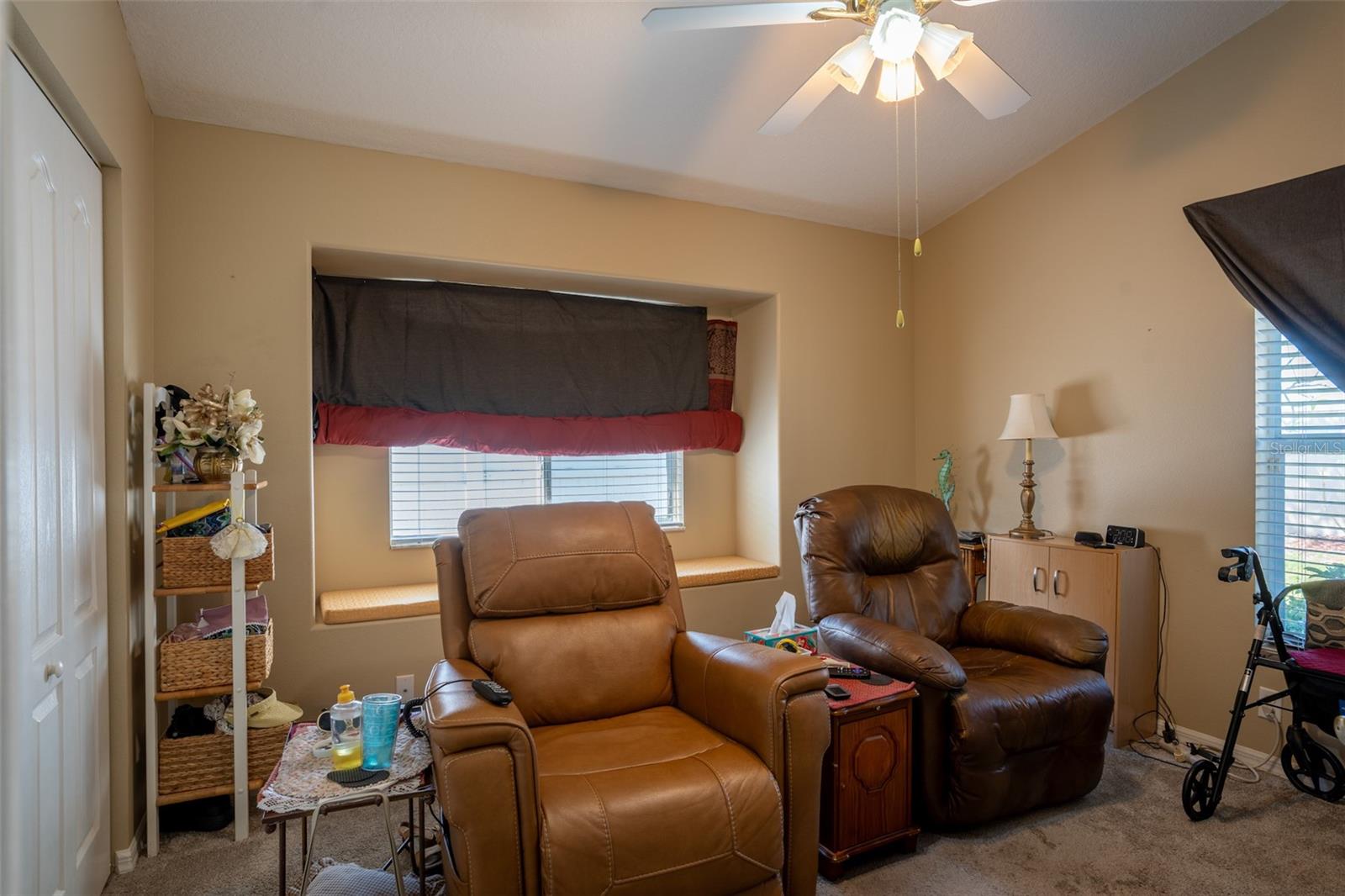 Image 19 of 23 For 624 Lake Boulevard