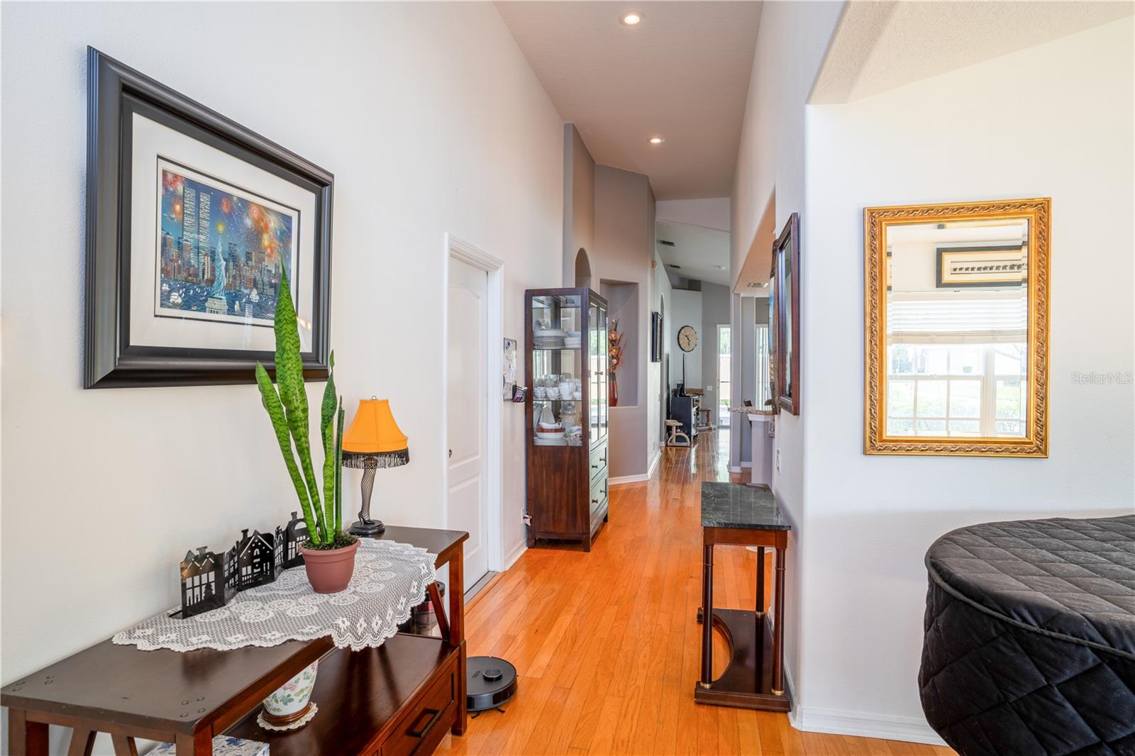 Image 3 of 23 For 624 Lake Boulevard