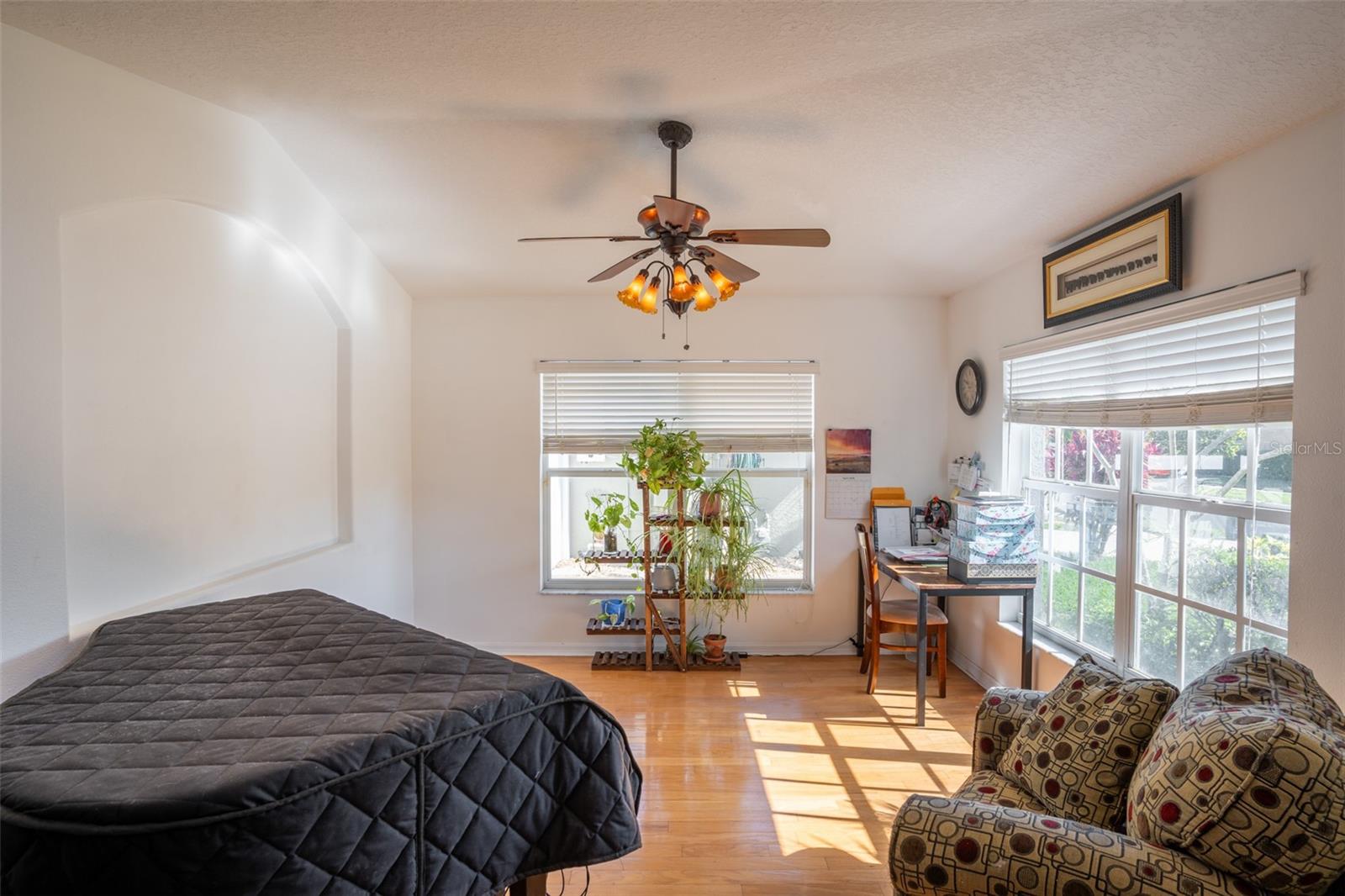 Image 4 of 23 For 624 Lake Boulevard