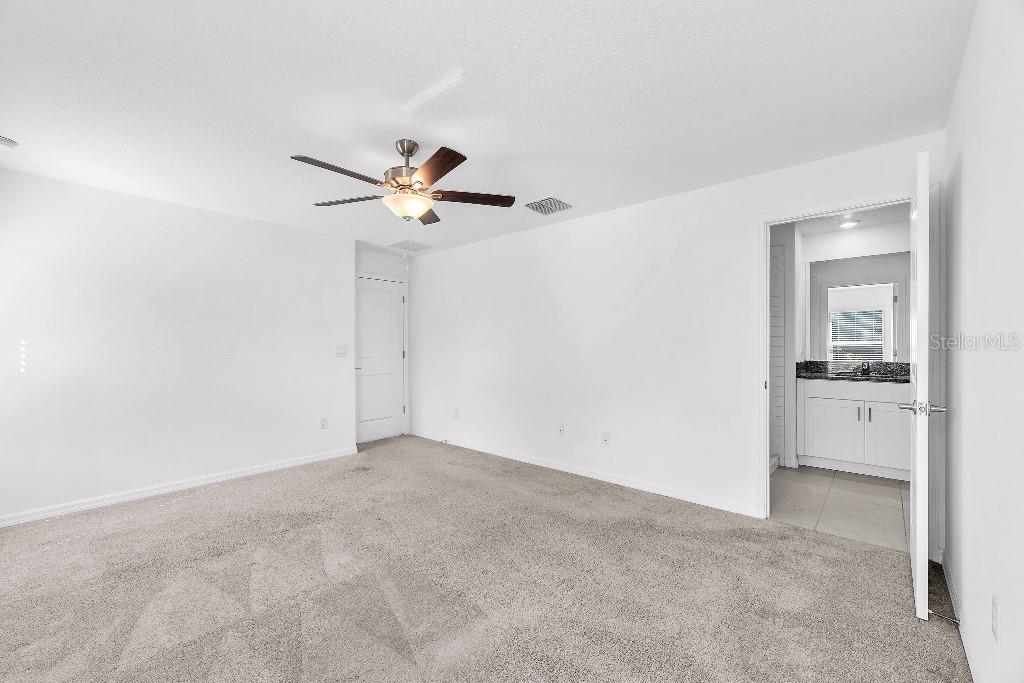 Image 10 of 26 For 5518 Blue Azure Drive