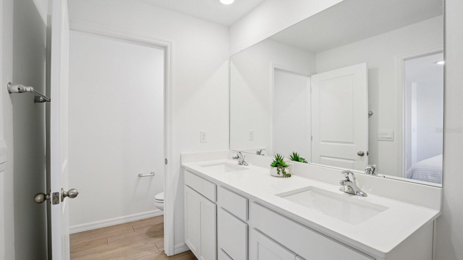 Image 20 of 26 For 432 Warm Heron Place