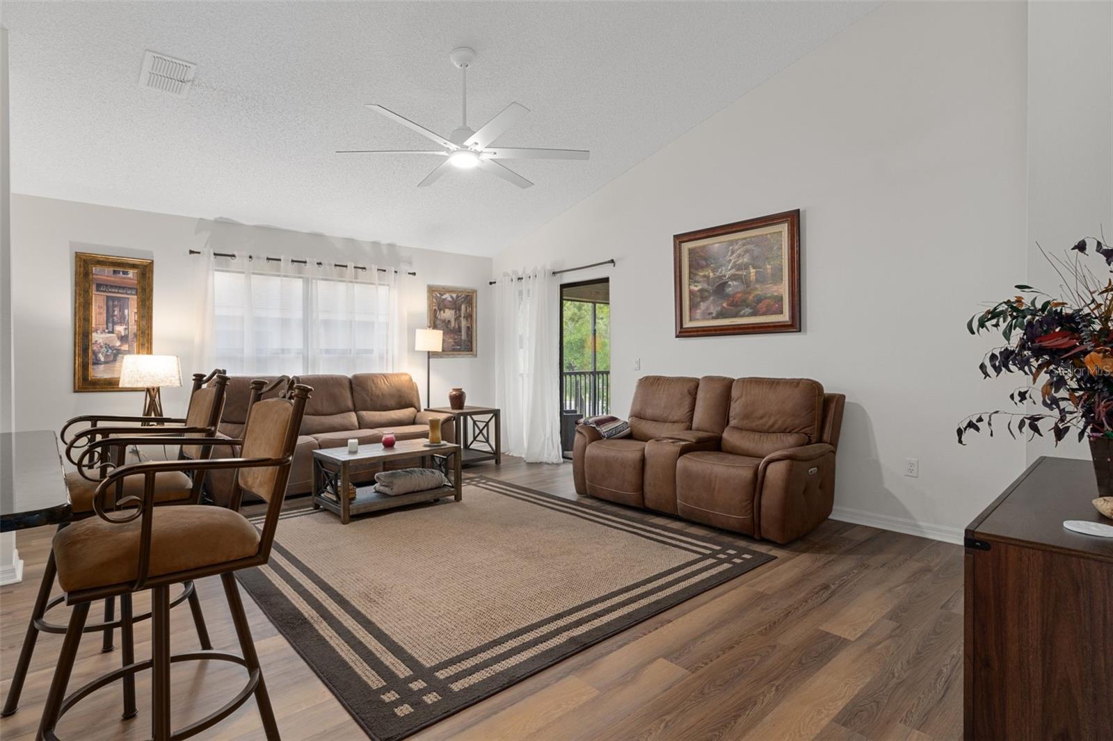 Image 14 of 48 For 11293 Copley Court