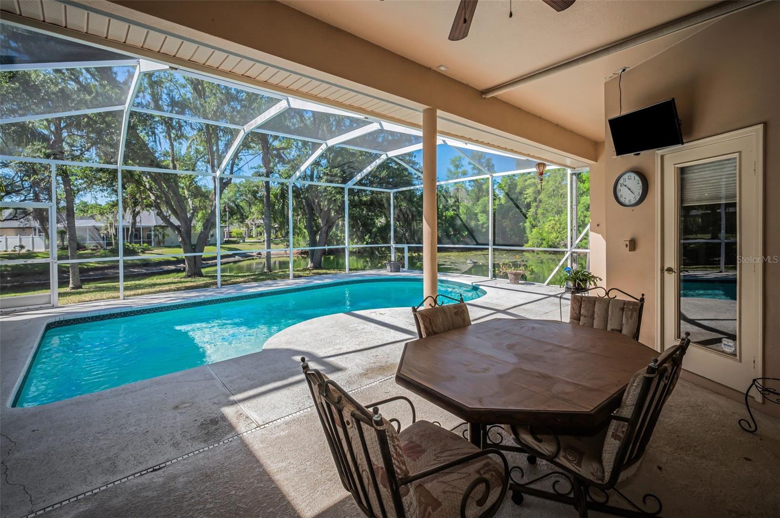 Listing photo id 34 for 1802 Oak Ridge Road