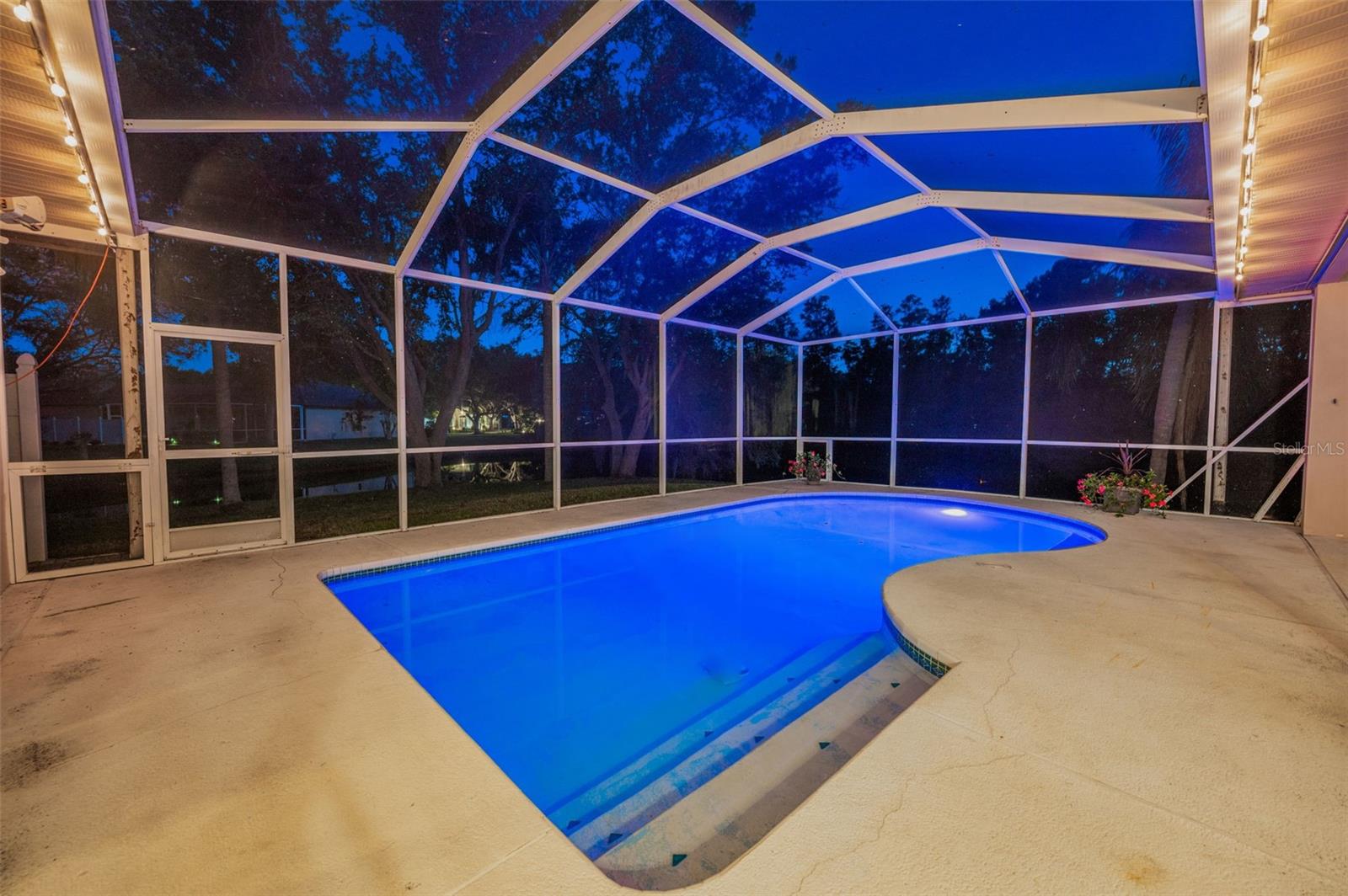 Listing photo id 39 for 1802 Oak Ridge Road