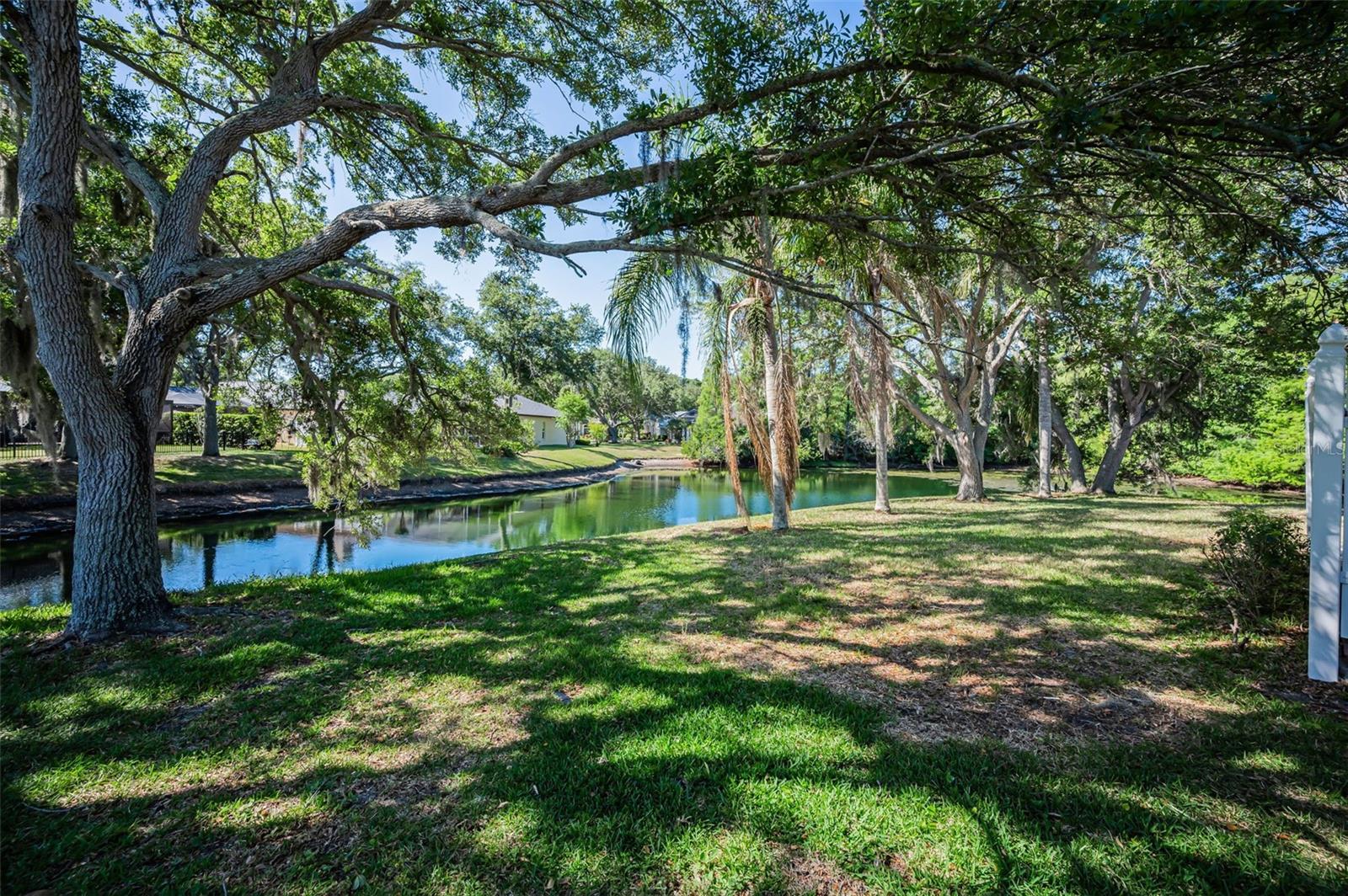 Listing photo id 45 for 1802 Oak Ridge Road