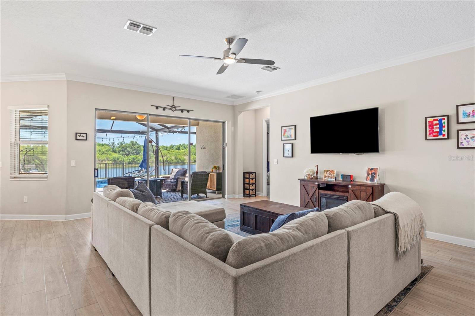 Image 7 of 67 For 9817 Sage Creek Drive