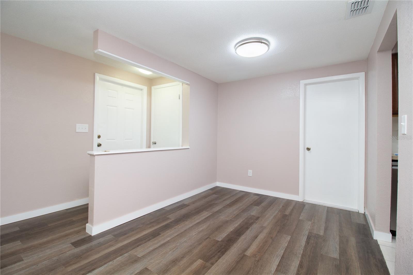 Image 6 of 25 For 6421 81st Avenue N