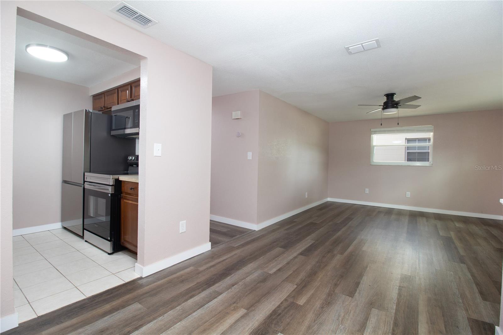 Image 8 of 25 For 6421 81st Avenue N