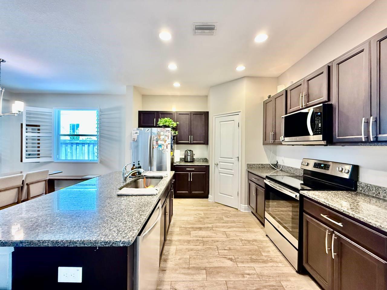 Image 16 of 41 For 3509 Tampa Street