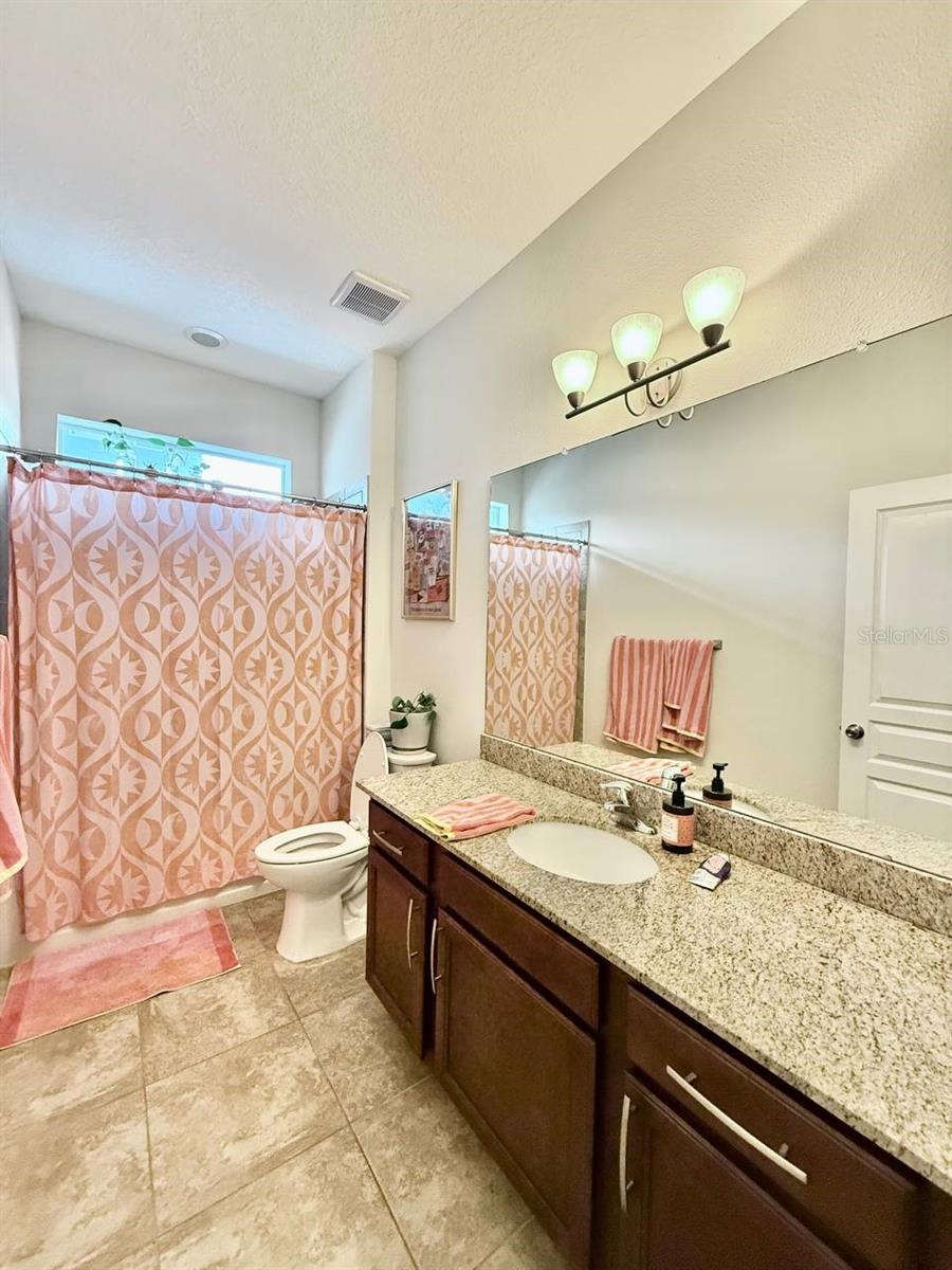 Image 26 of 41 For 3509 Tampa Street