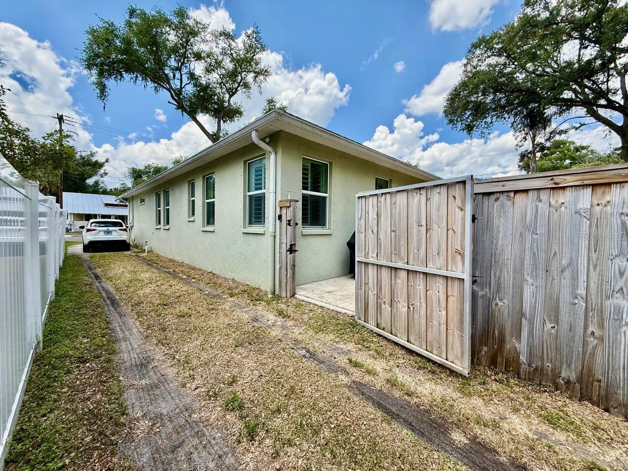 Image 39 of 41 For 3509 Tampa Street