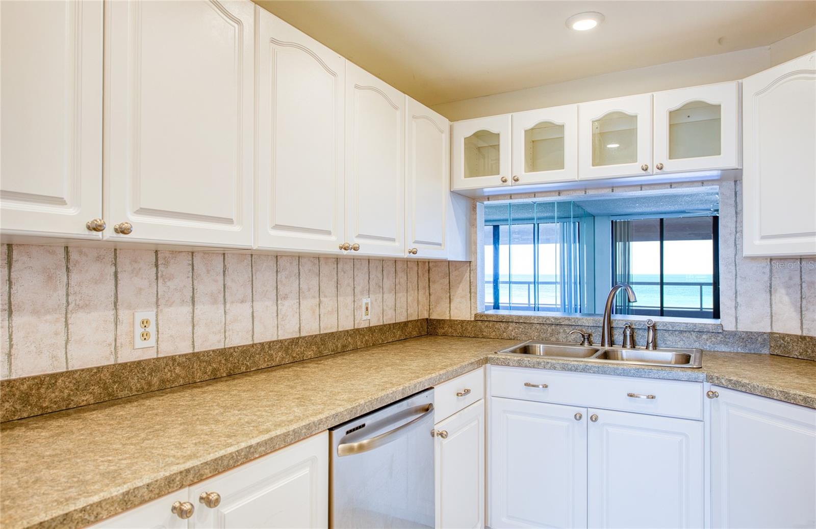 Image 14 of 32 For 1310 Gulf Boulevard 4d
